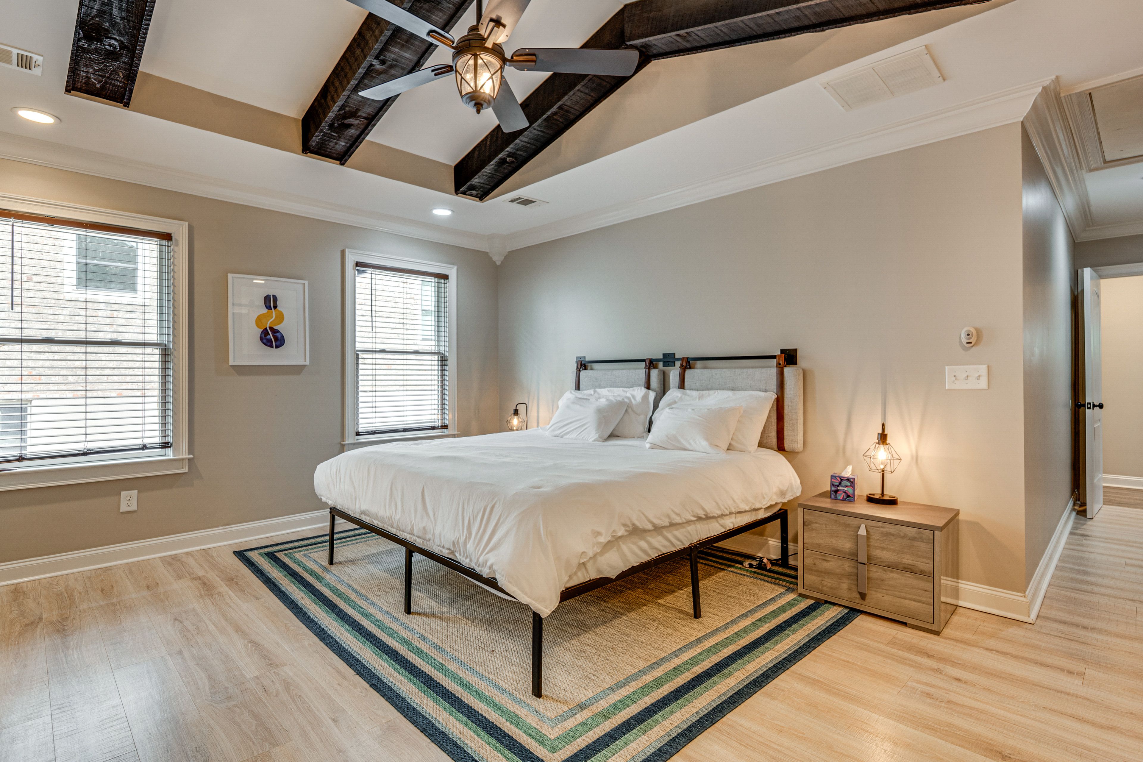 Bedroom 1 | King Bed
