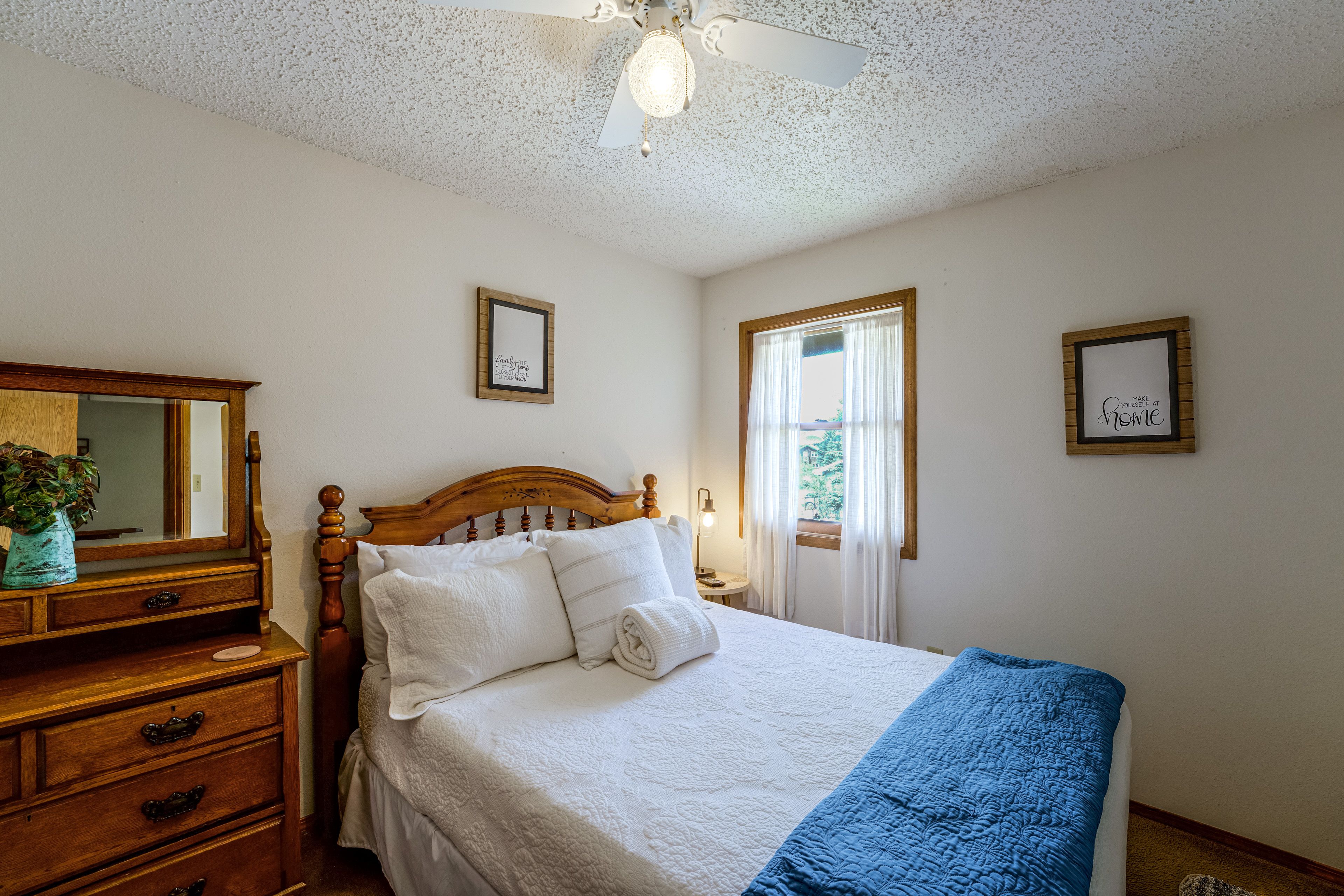 Bedroom 3 | Queen Bed | 2nd Floor