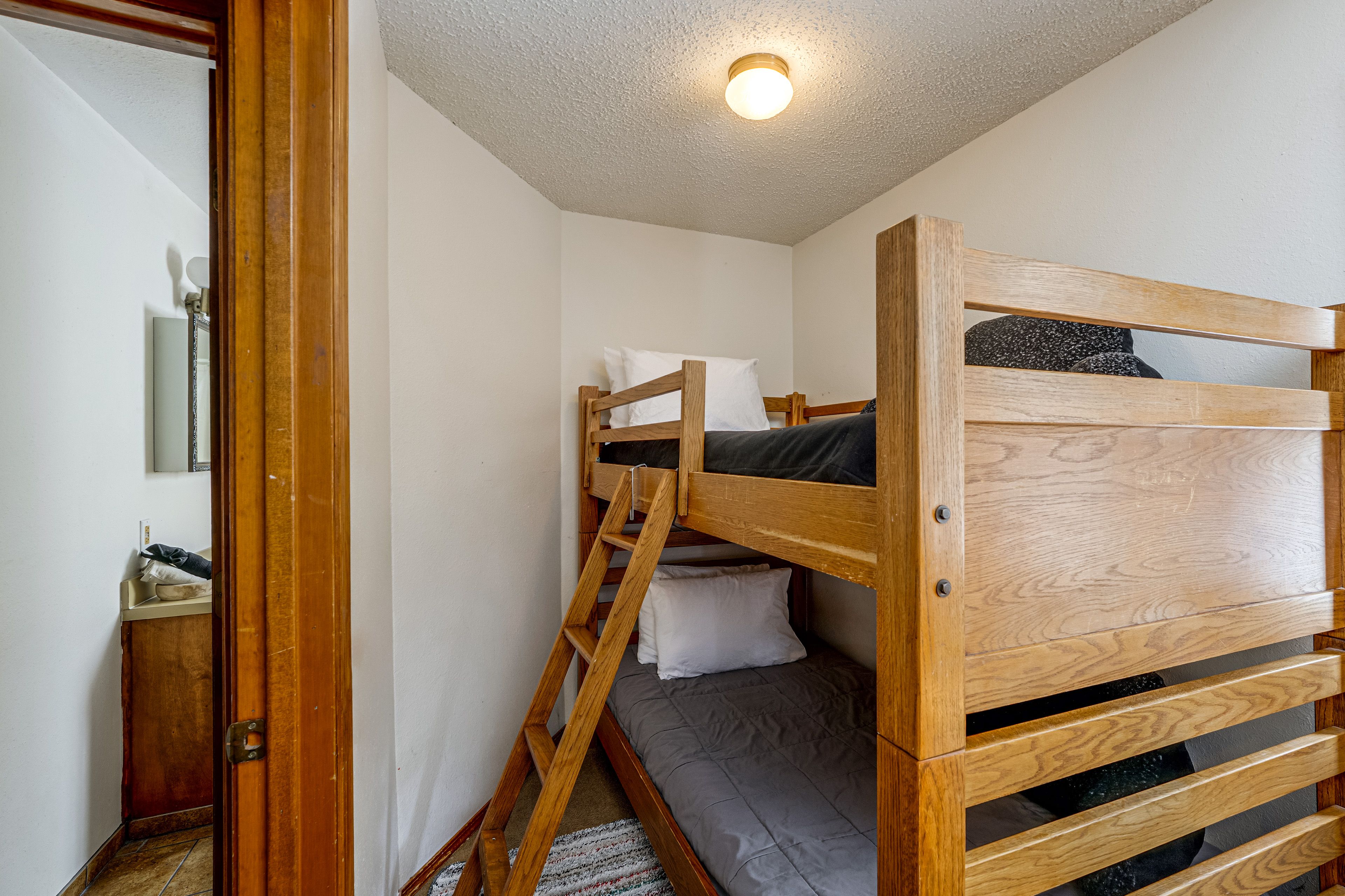 Bedroom 4 | 2 Twin Bunk Beds | 2nd Floor