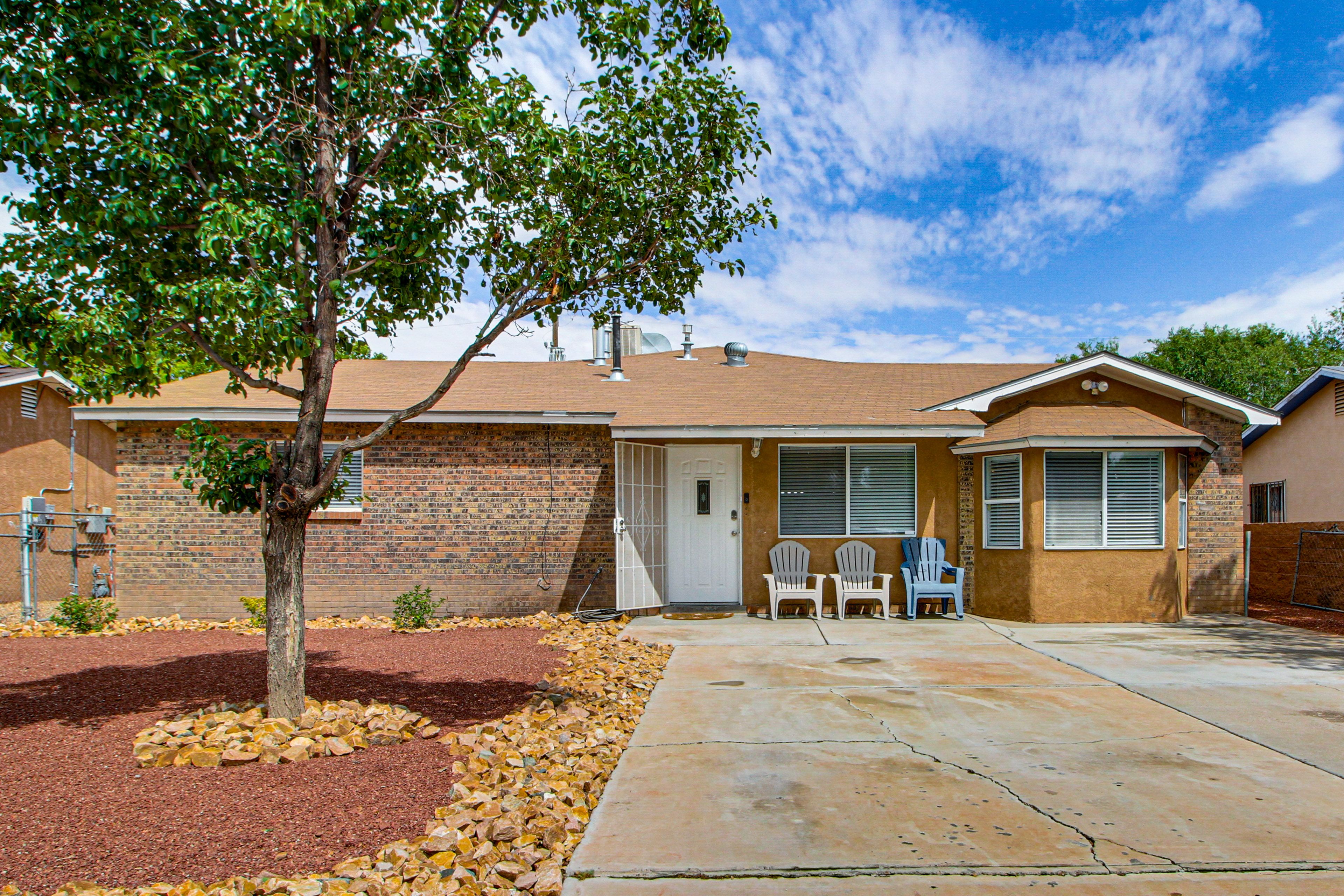Albuquerque Vacation Rental | 4BR | 2BA | 2,500 Sq Ft