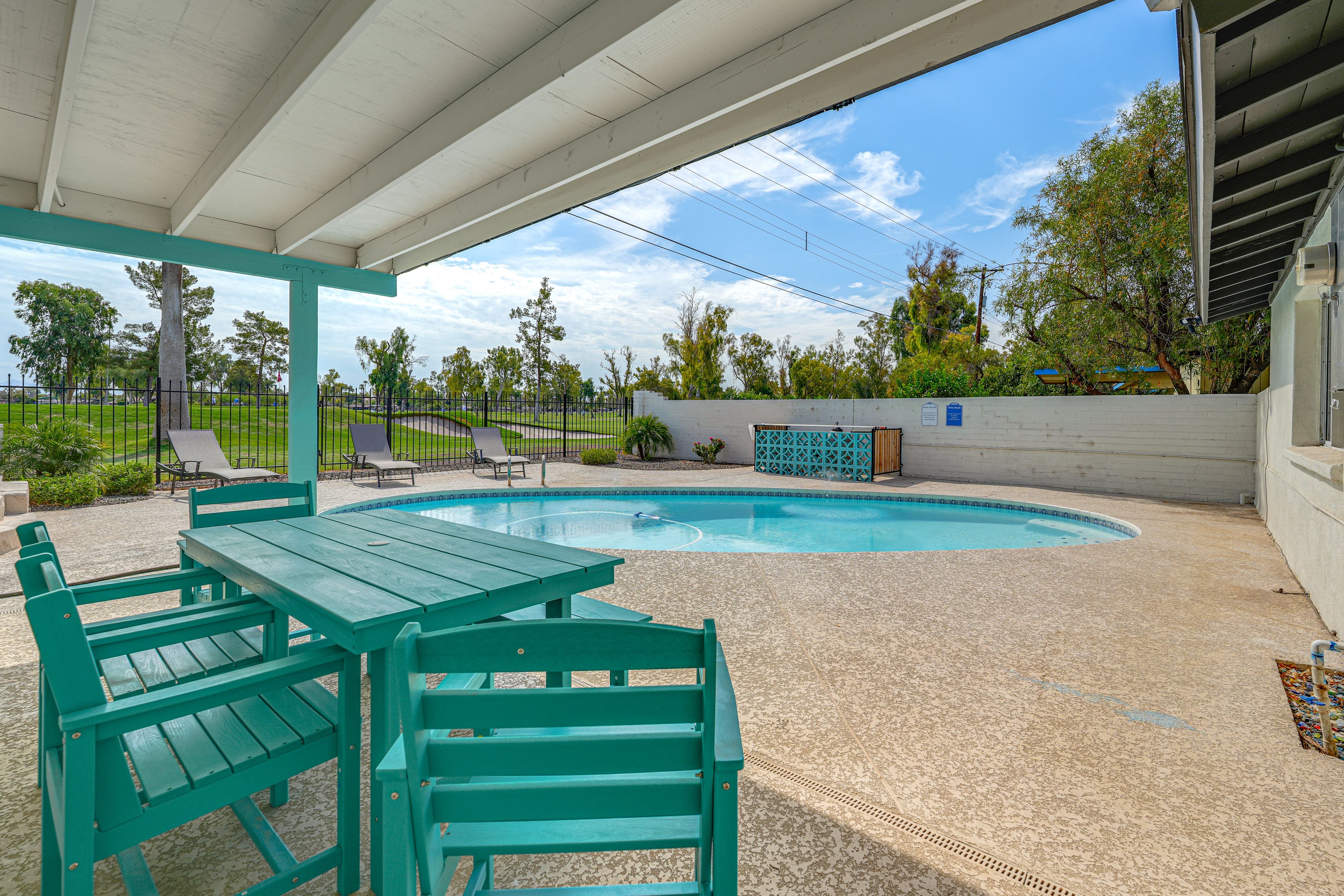 Mesa Vacation Rental | 3BR | 3BA | 1,900 Sq Ft