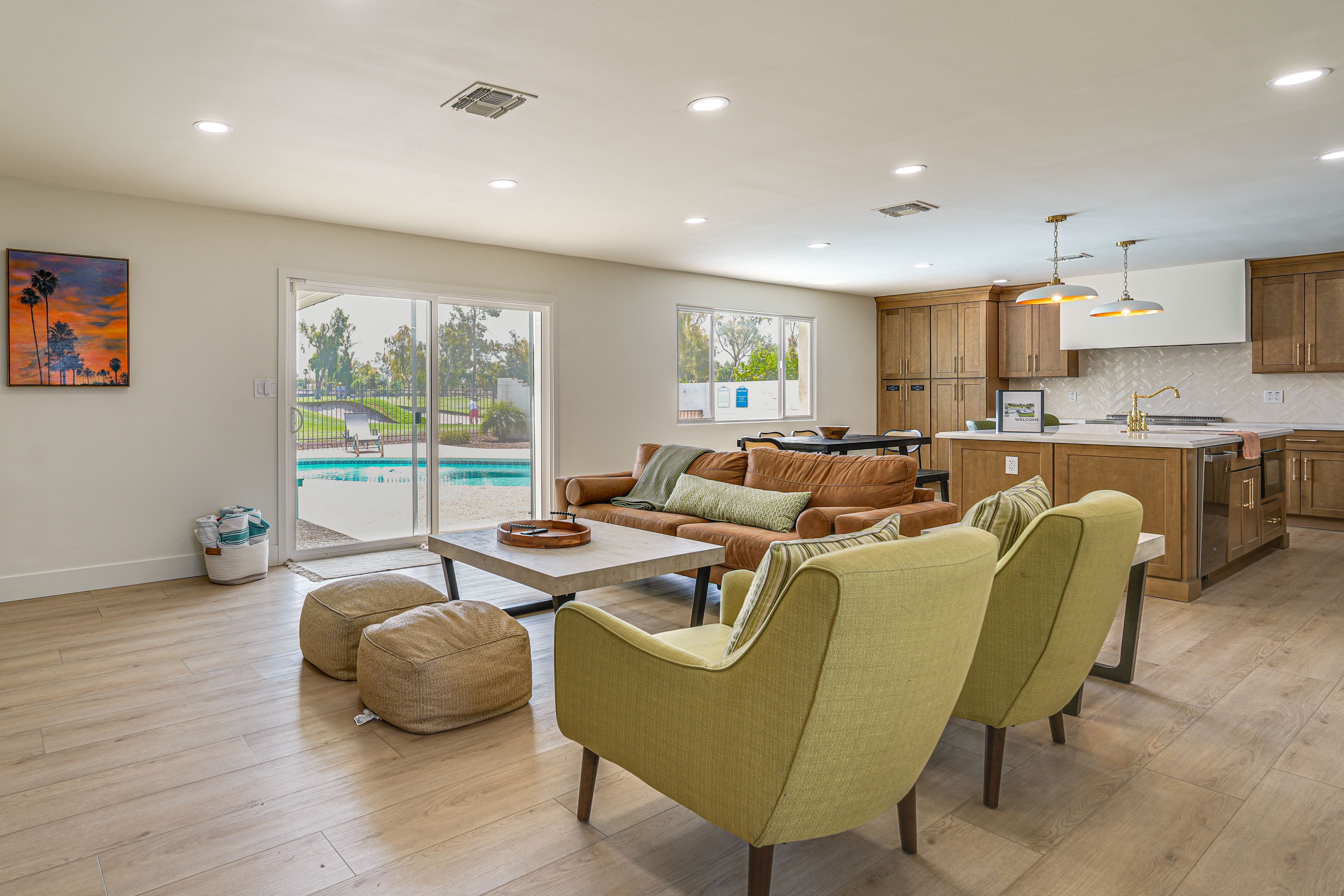Living Room | Smart TV