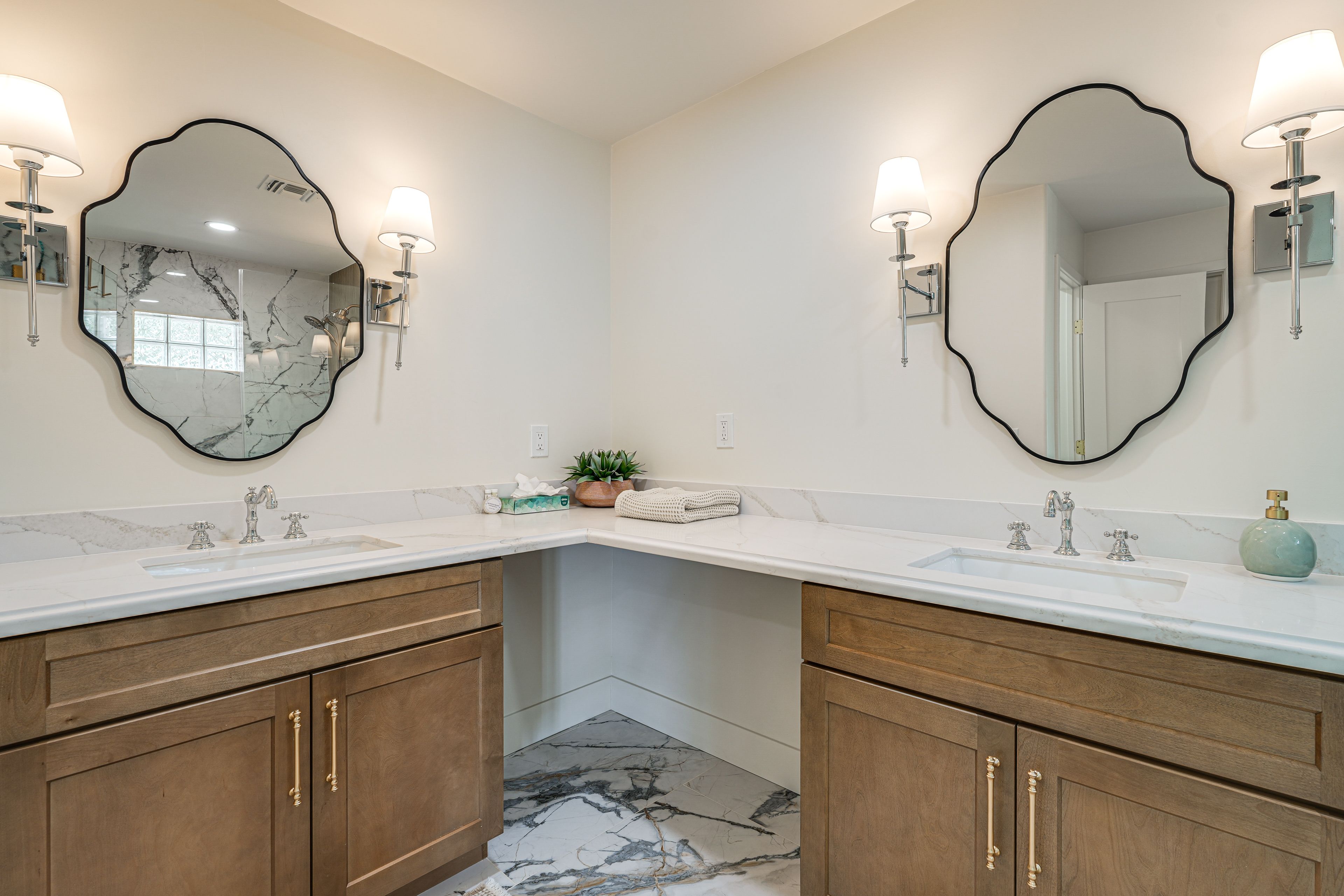 Bathroom | Shower