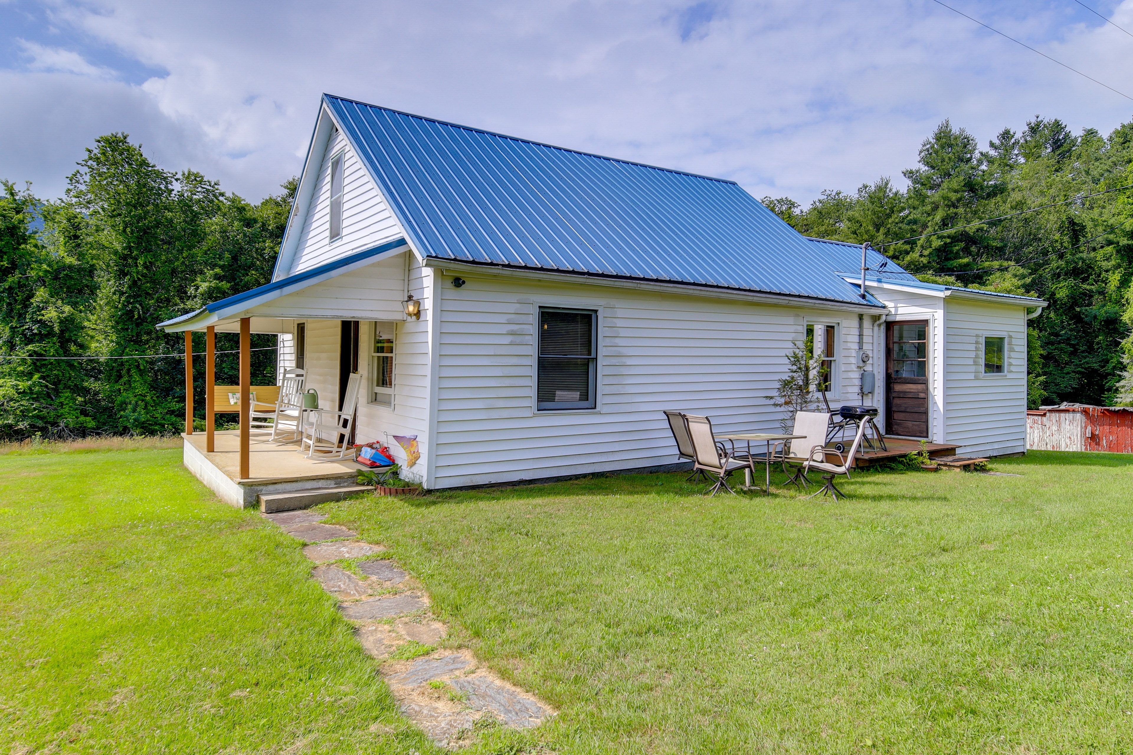Vacation Rental | 2BR | 1BA | 873 Sq Ft