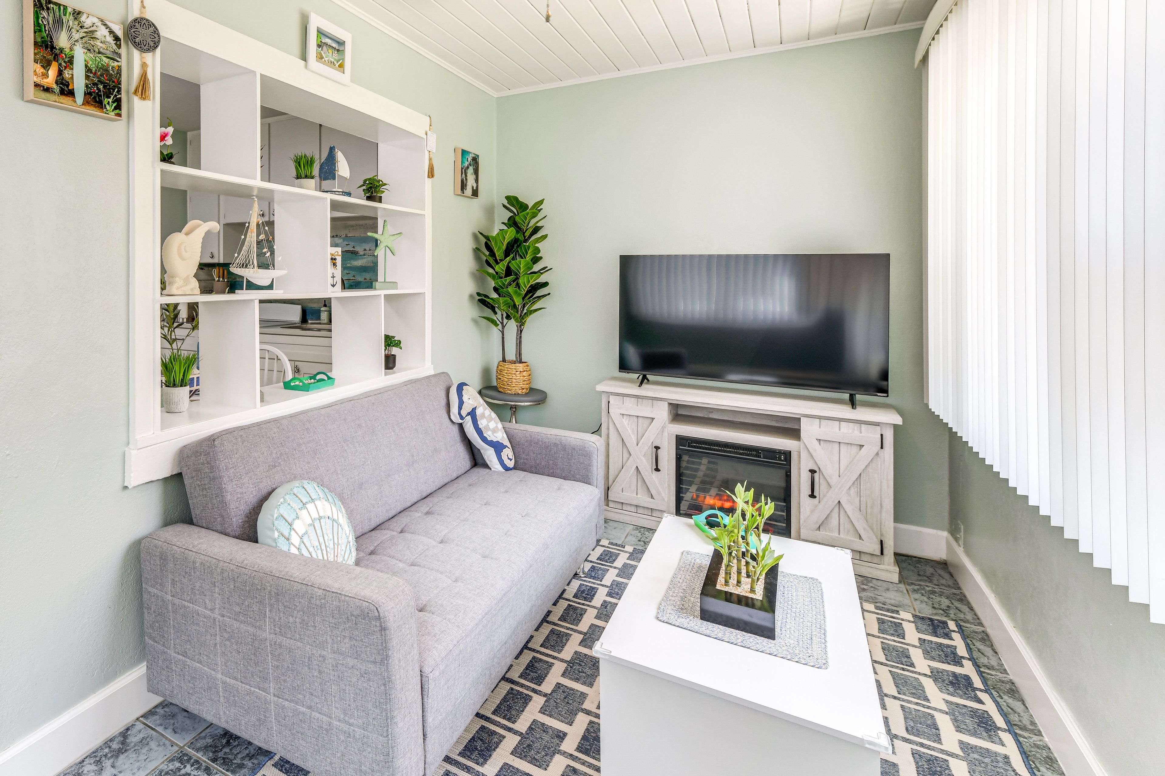 Living Room (Unit 4) | Futon | Electric Fireplace