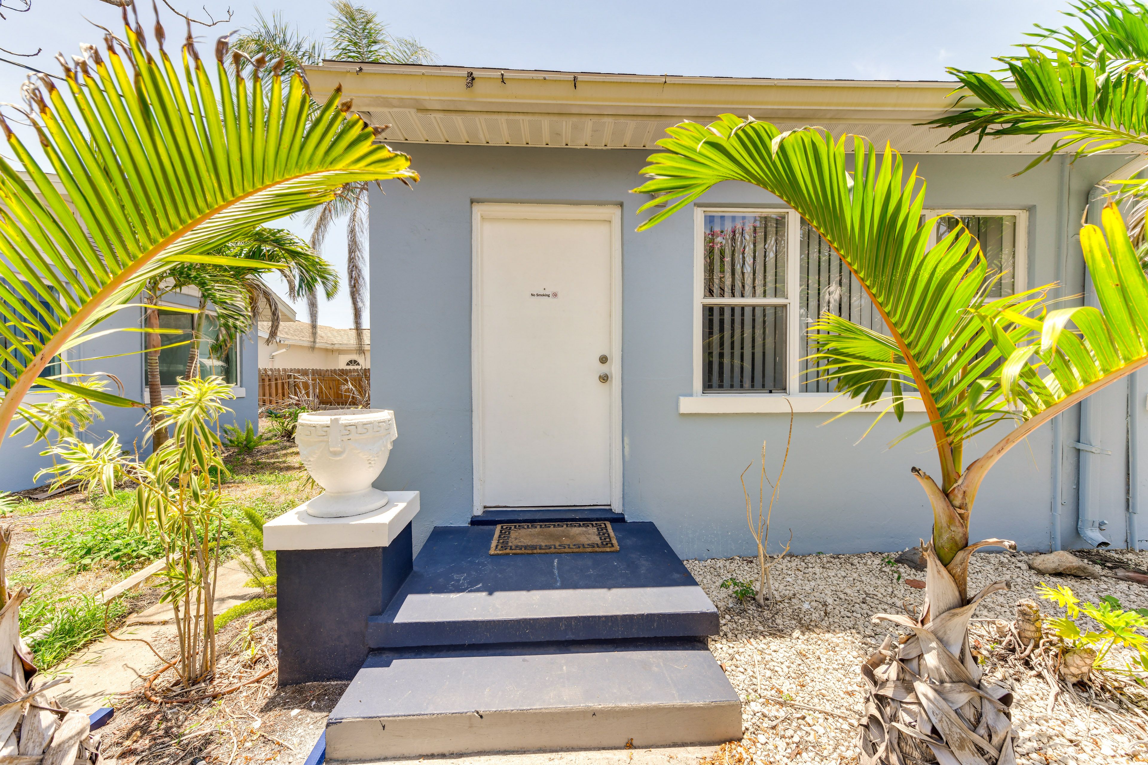Unit 4 Entrance | 2 Steps to Access