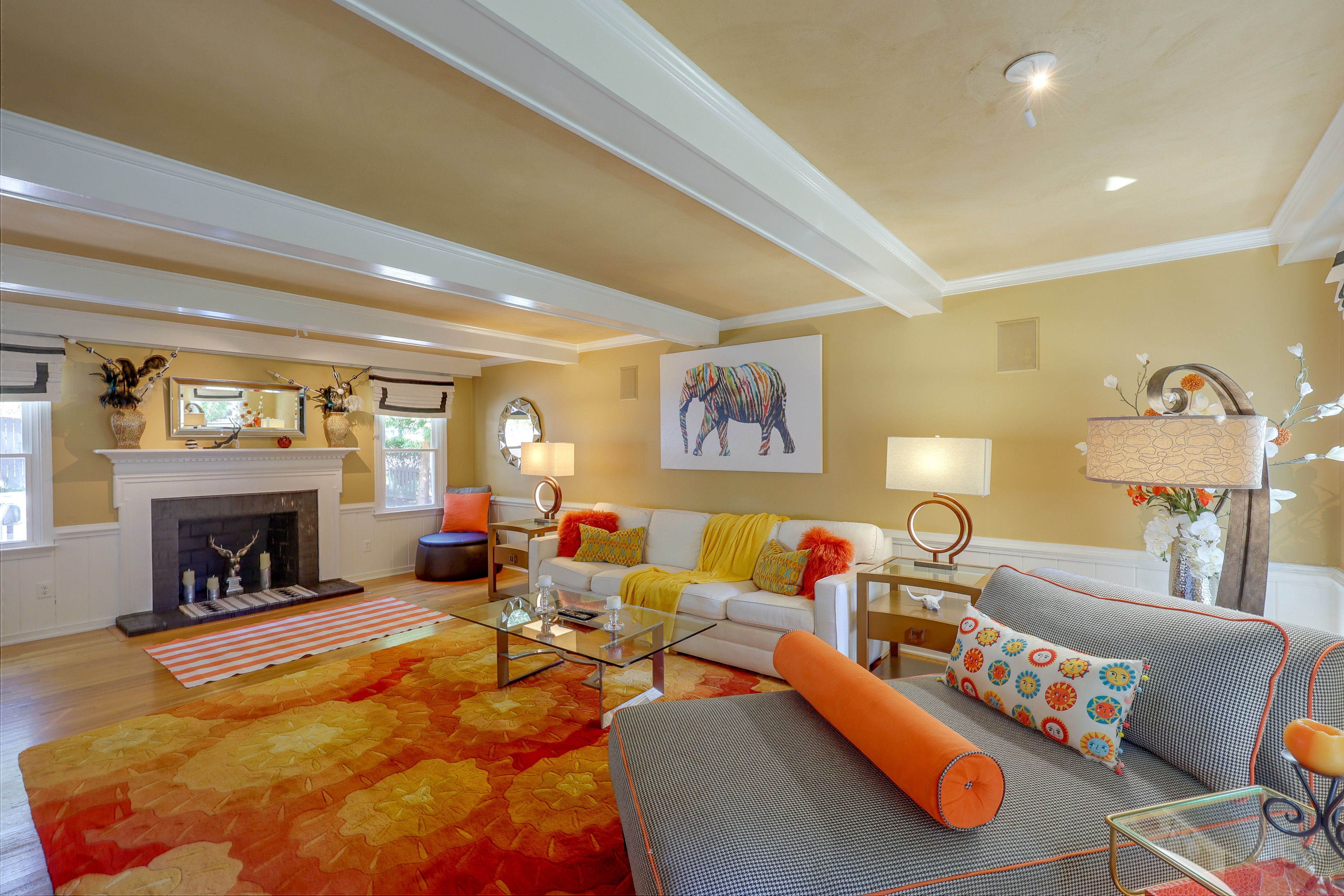 Living Room | Smart TV