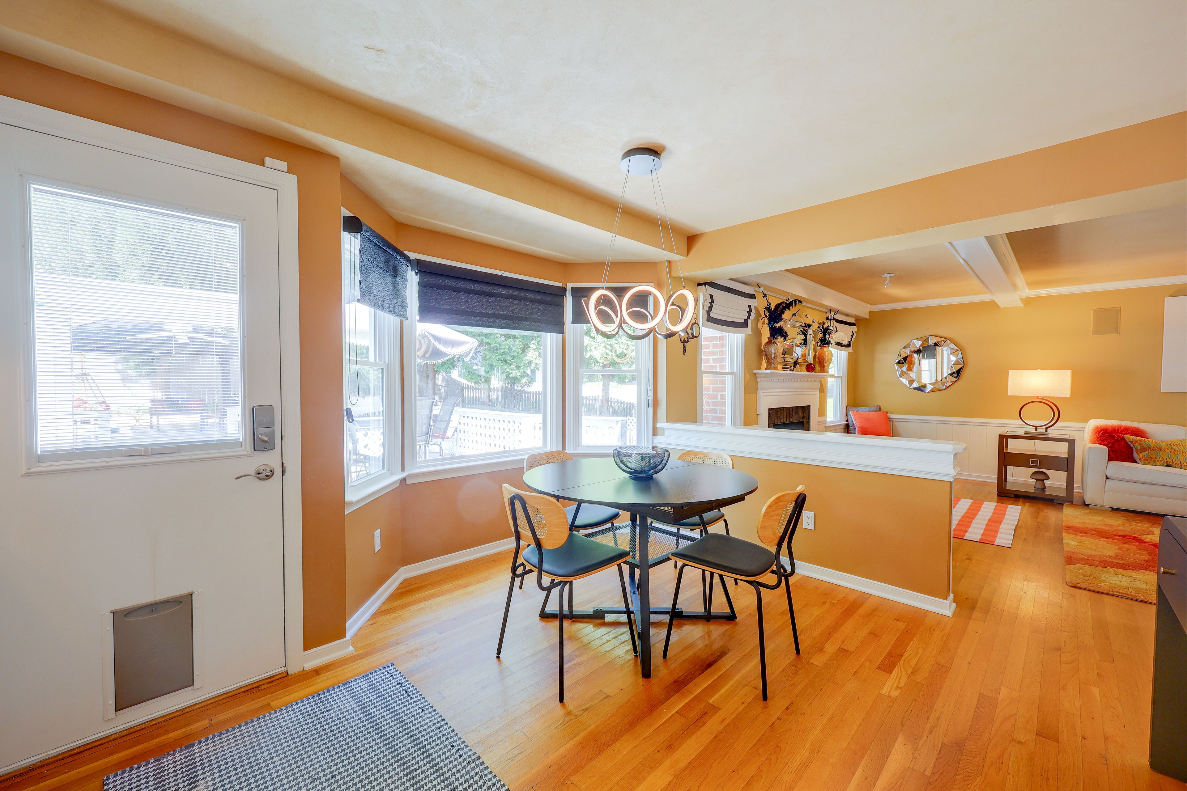 Dining Area | Main Level