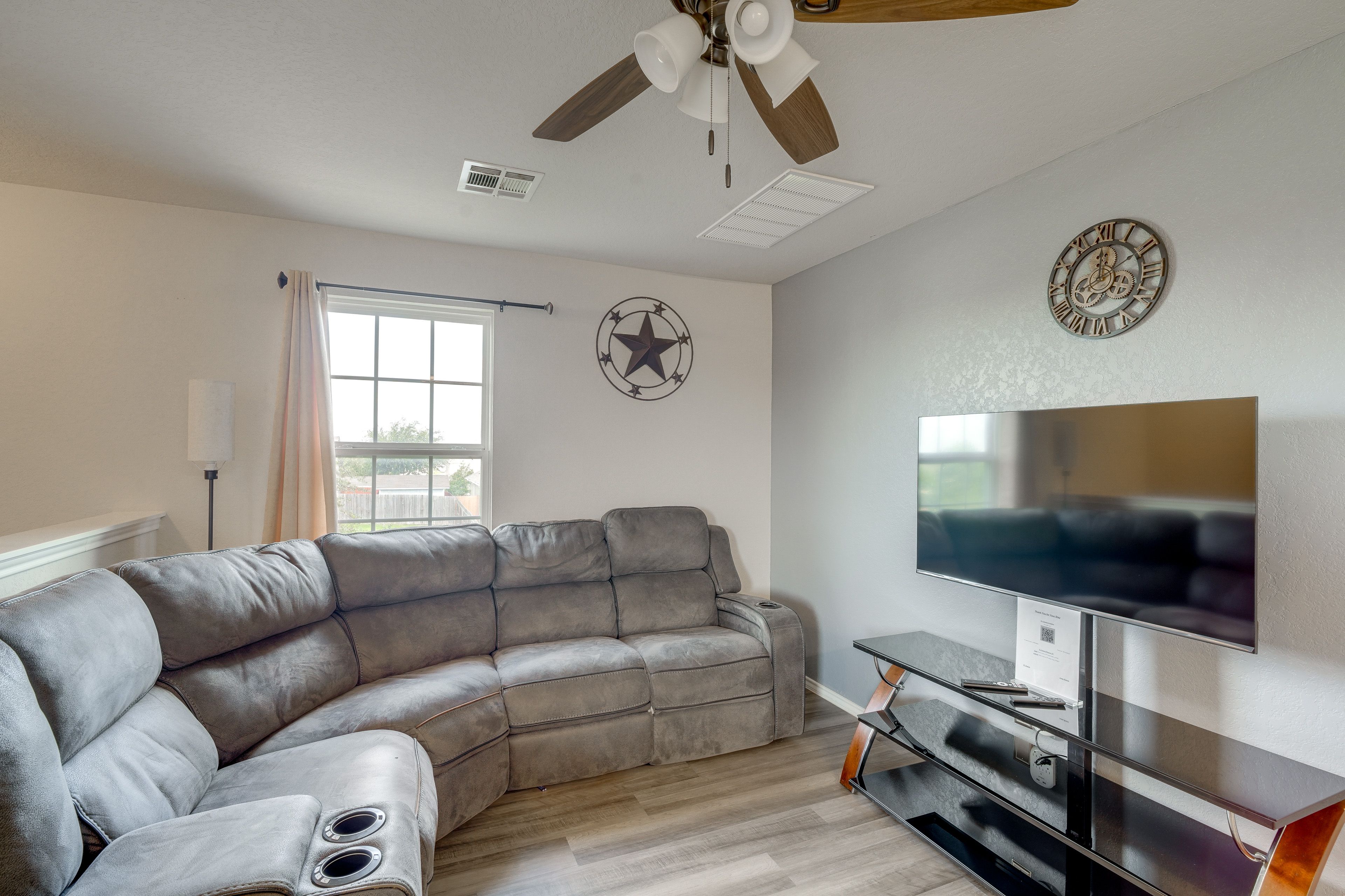 Living Room | 2nd Floor