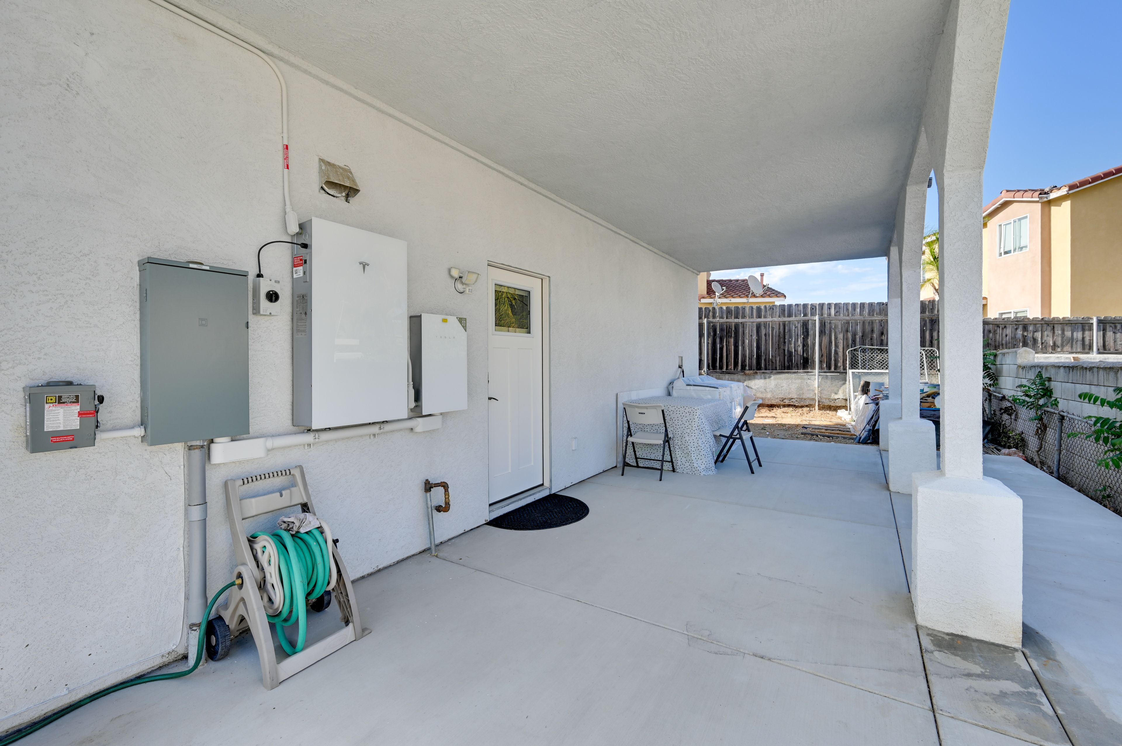 Side Porch | Laundry
