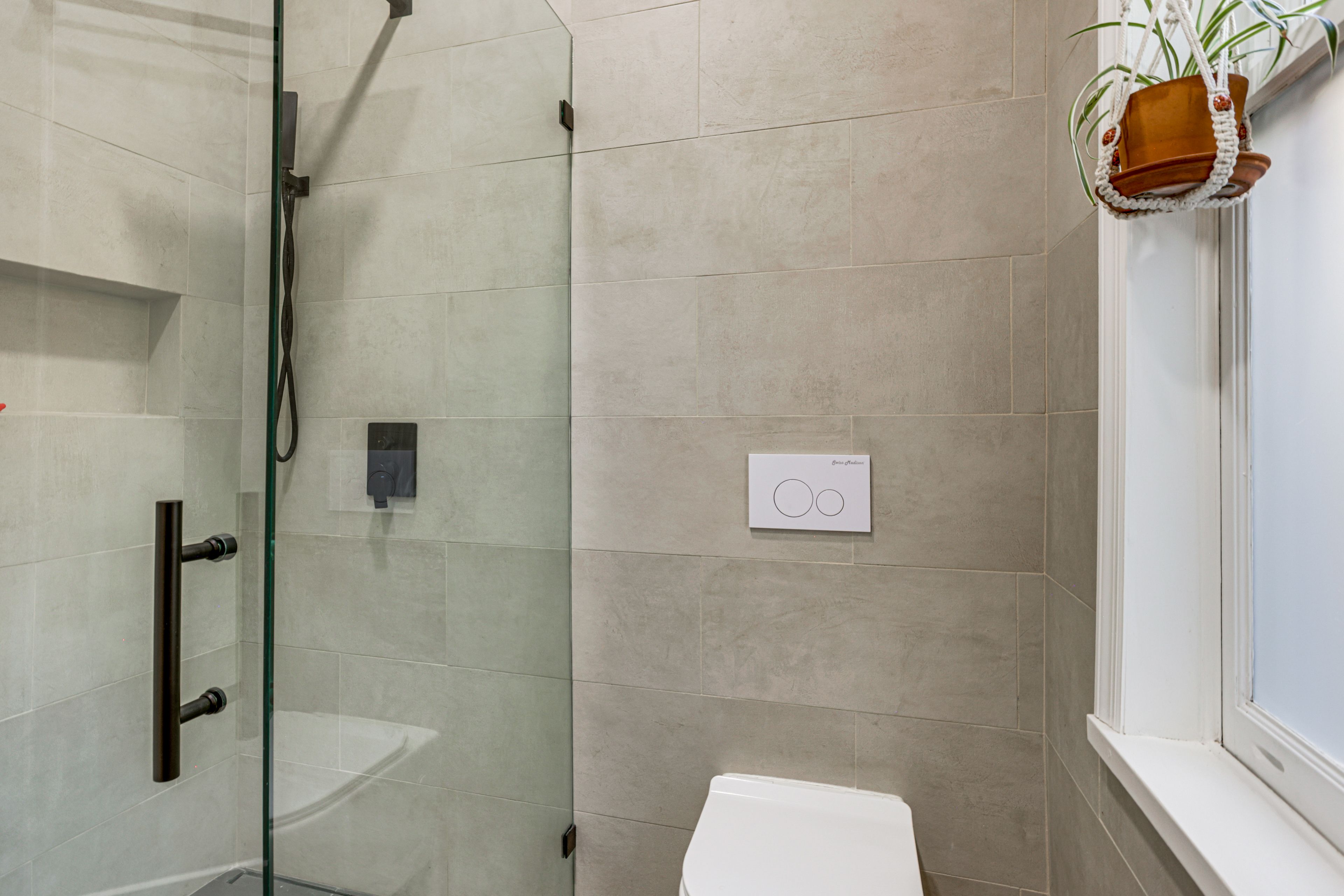 Bathroom | Washer/Dryer