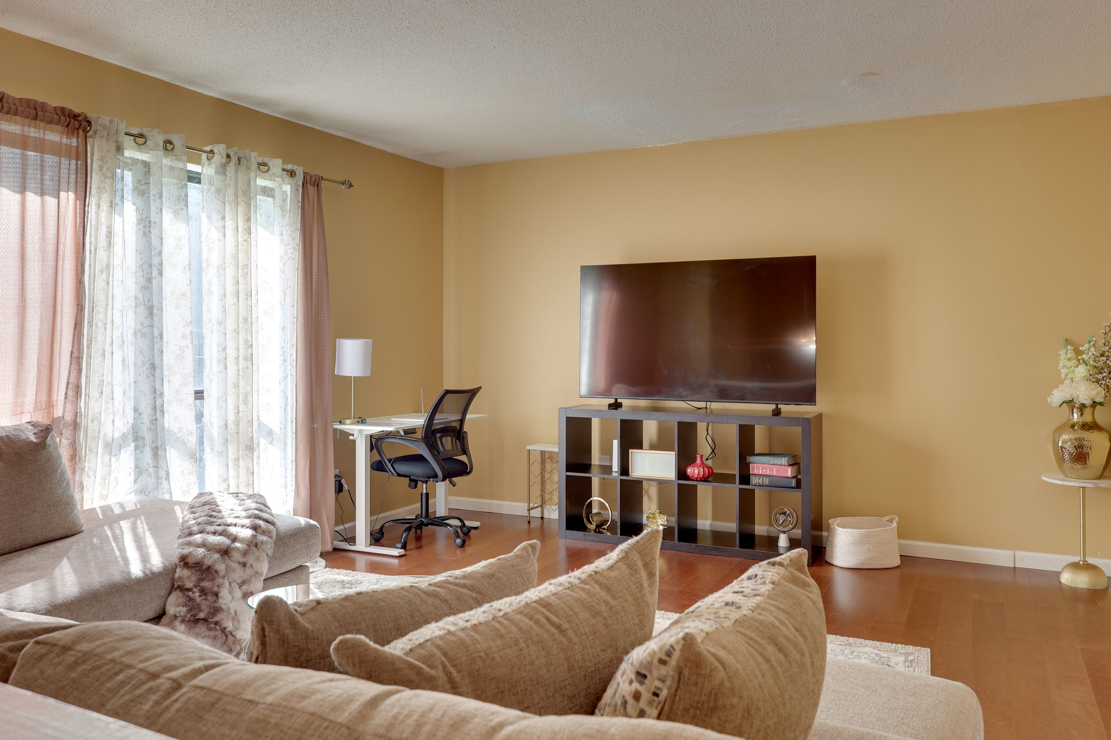 Living Room | Main Floor