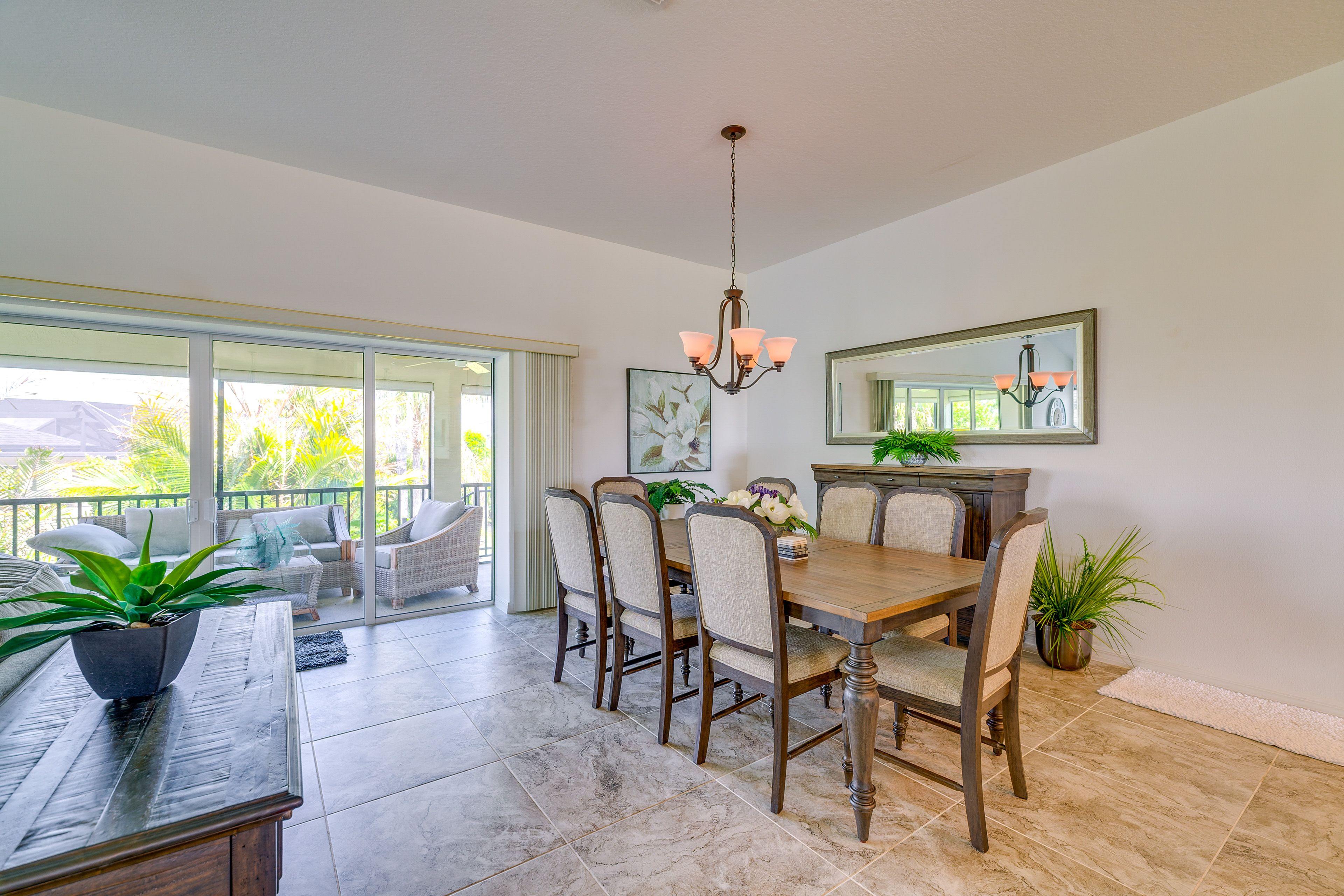 Dining Area | Dishware & Flatware