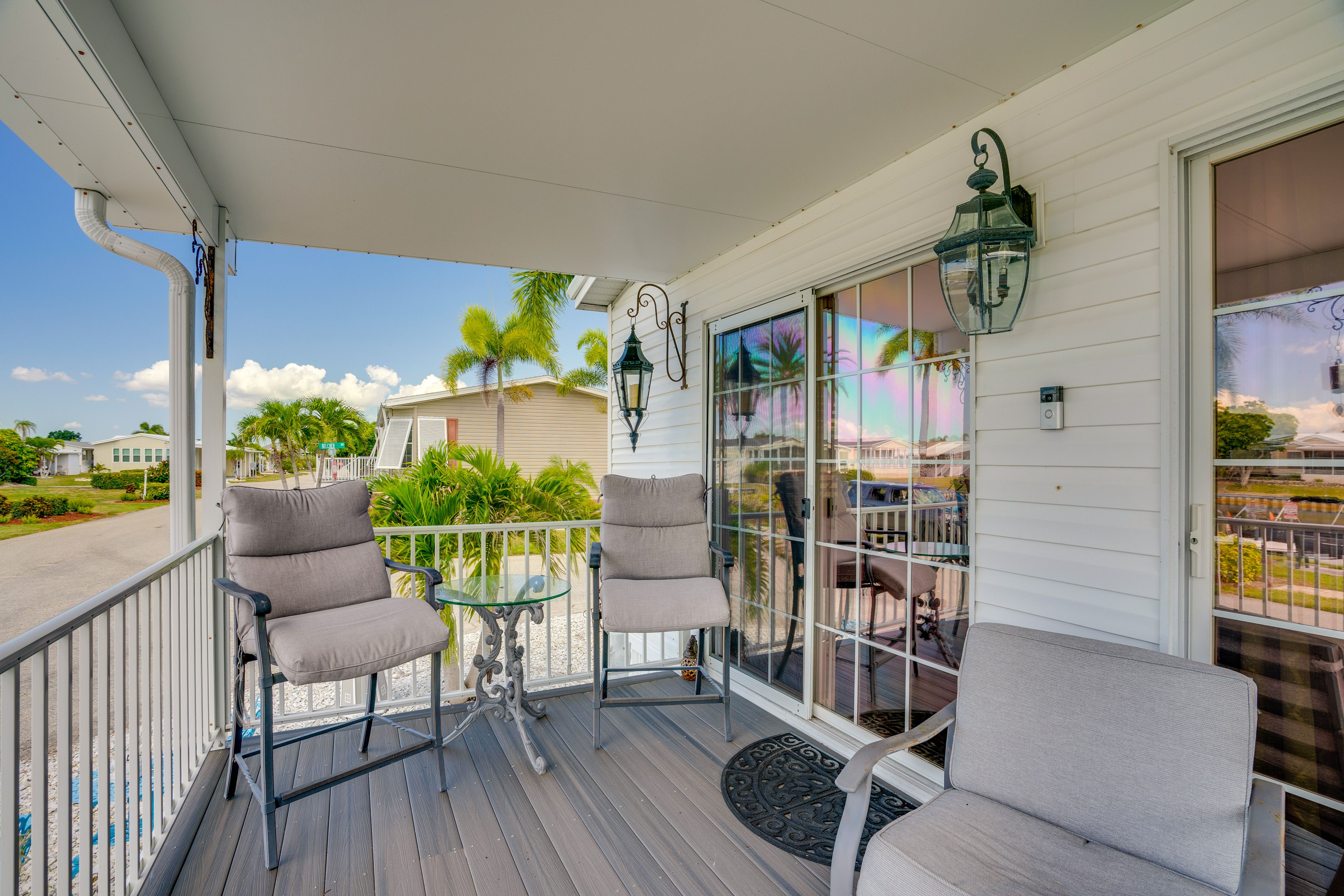 Private Deck