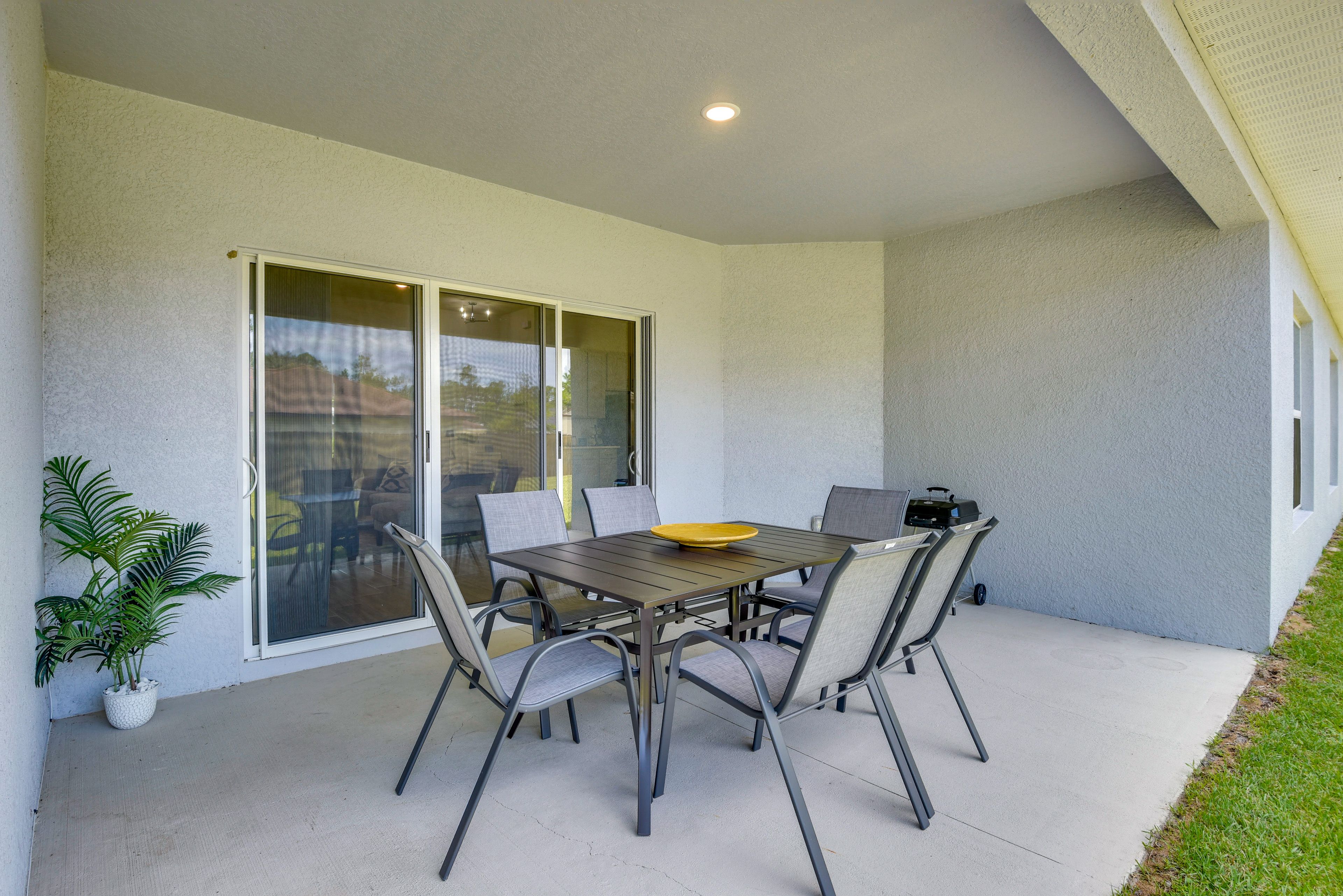 Covered Patio | Backyard