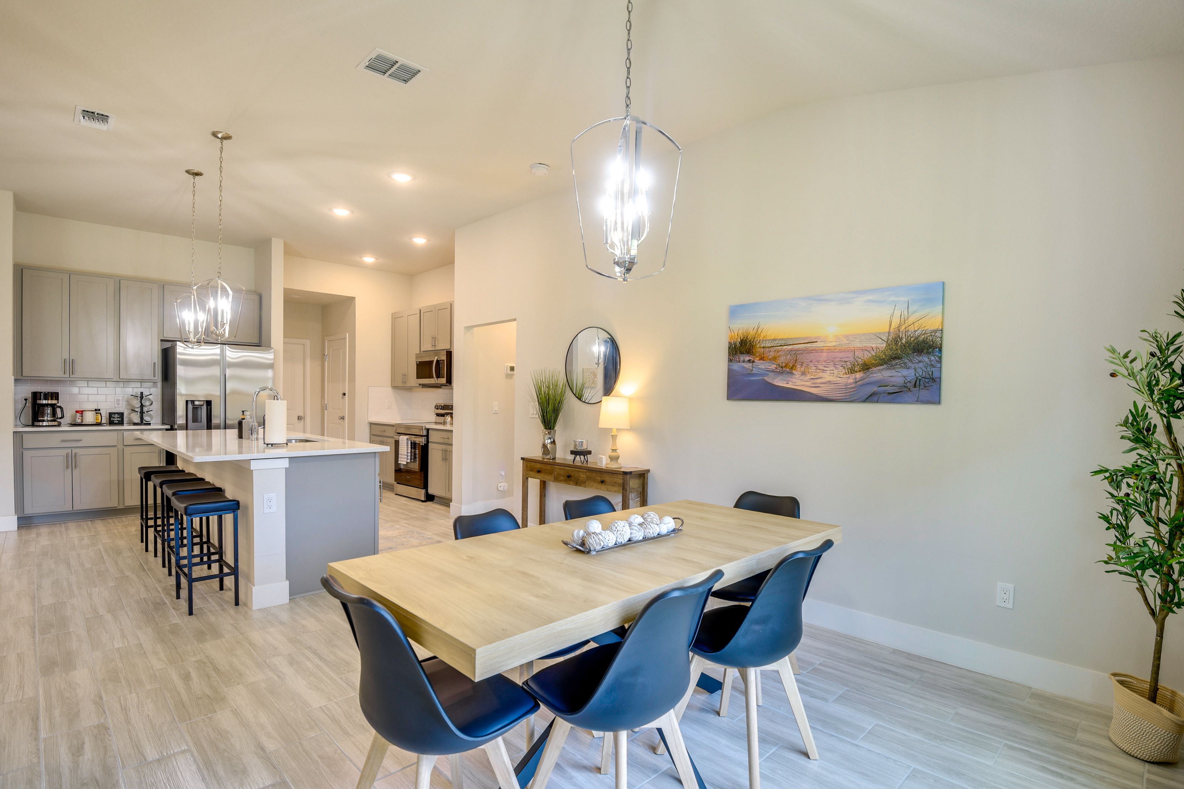 Dining & Kitchen Area | Open Floor Plan