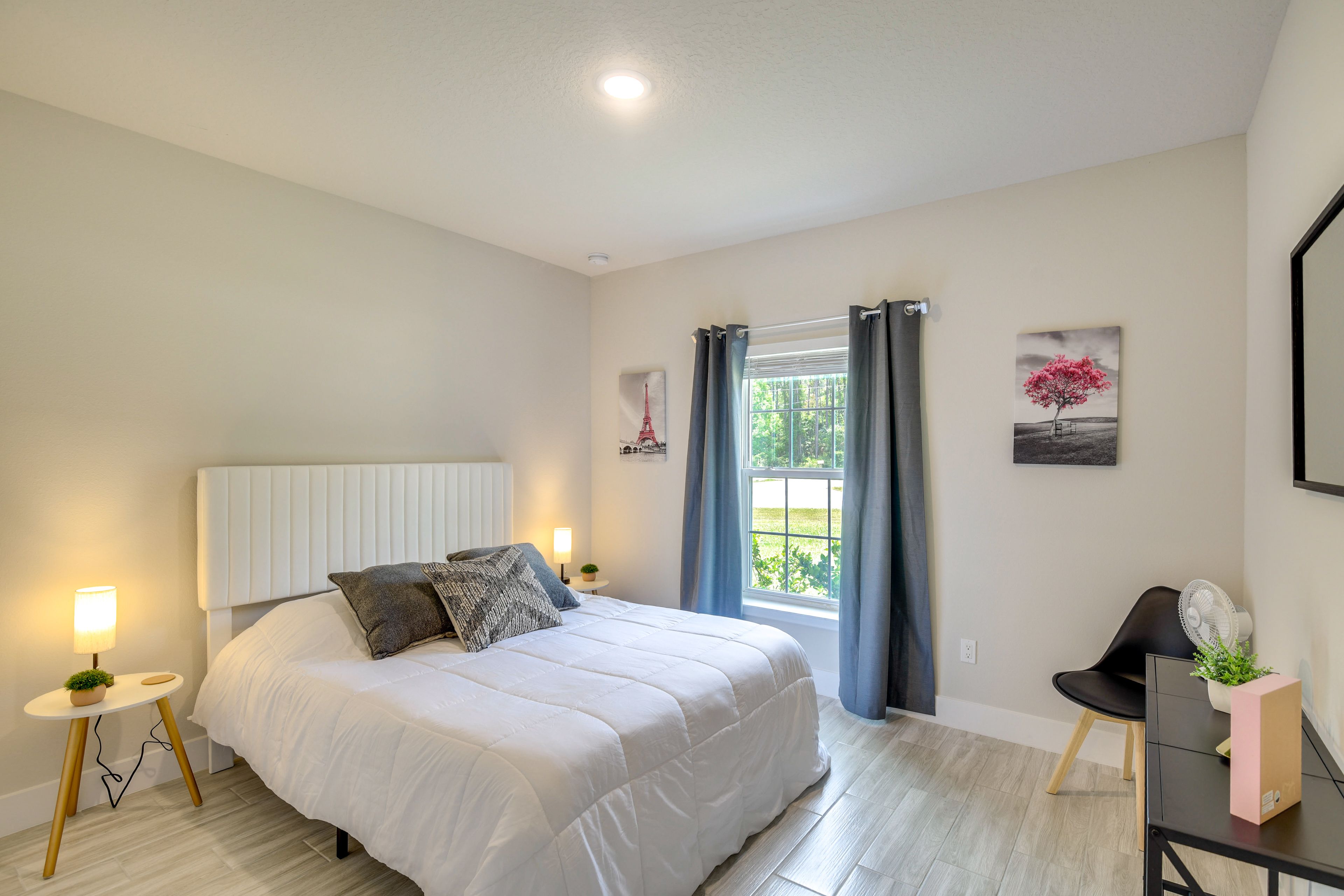Bedroom 3 | Queen Bed