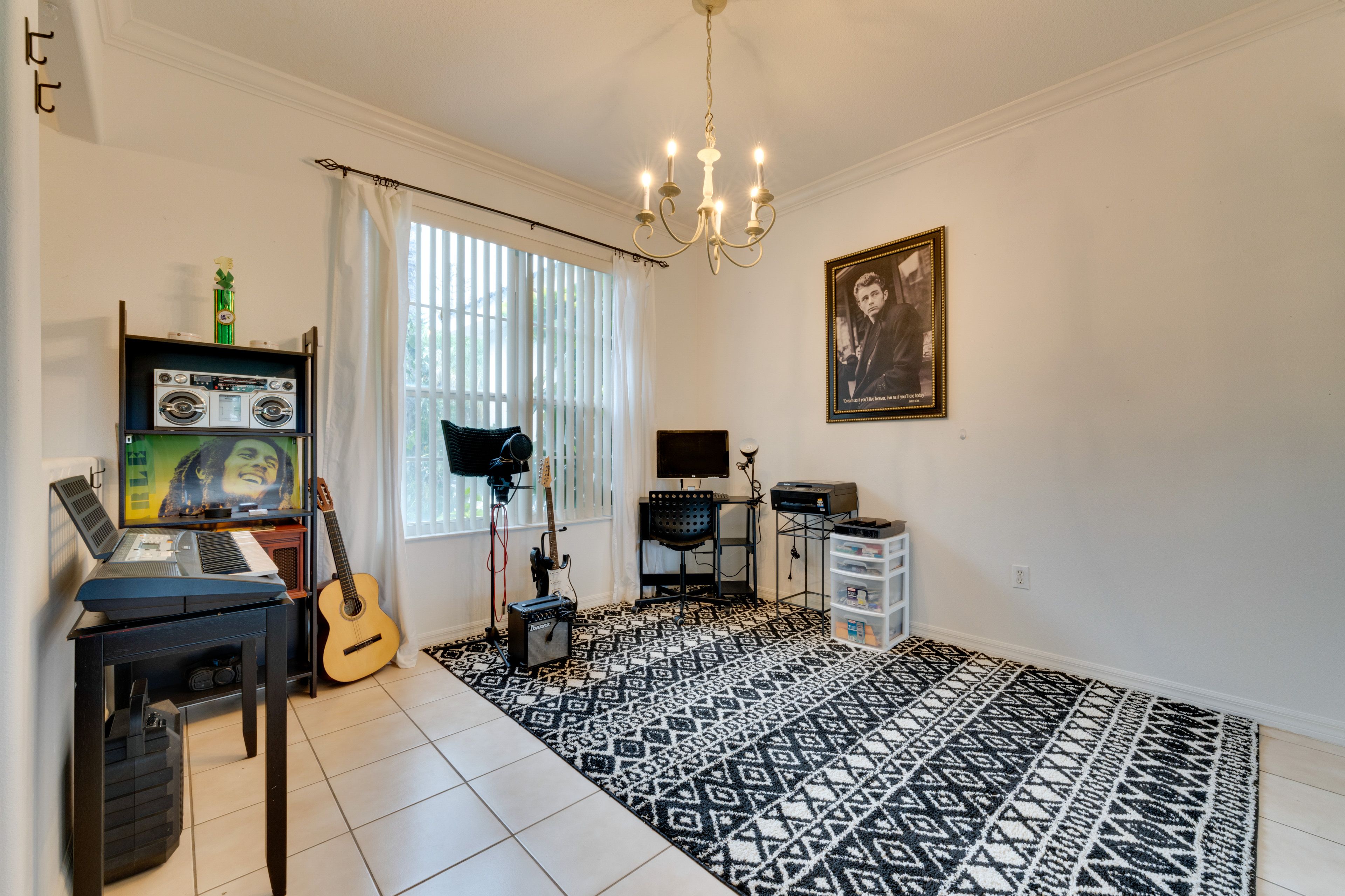 Music Room & Dedicated Workspace