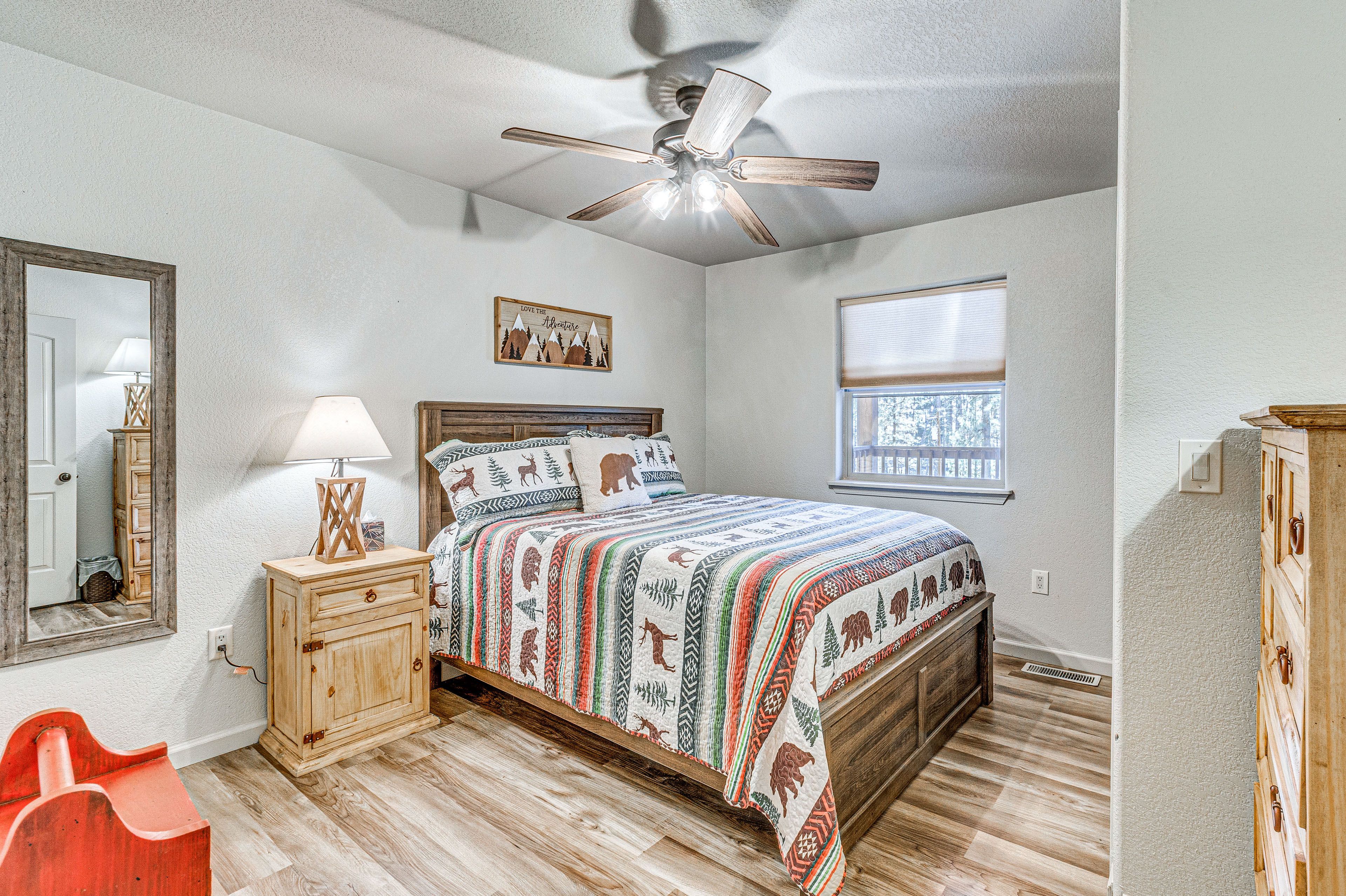 Cabin 1 | Bedroom 2 | Queen Bed