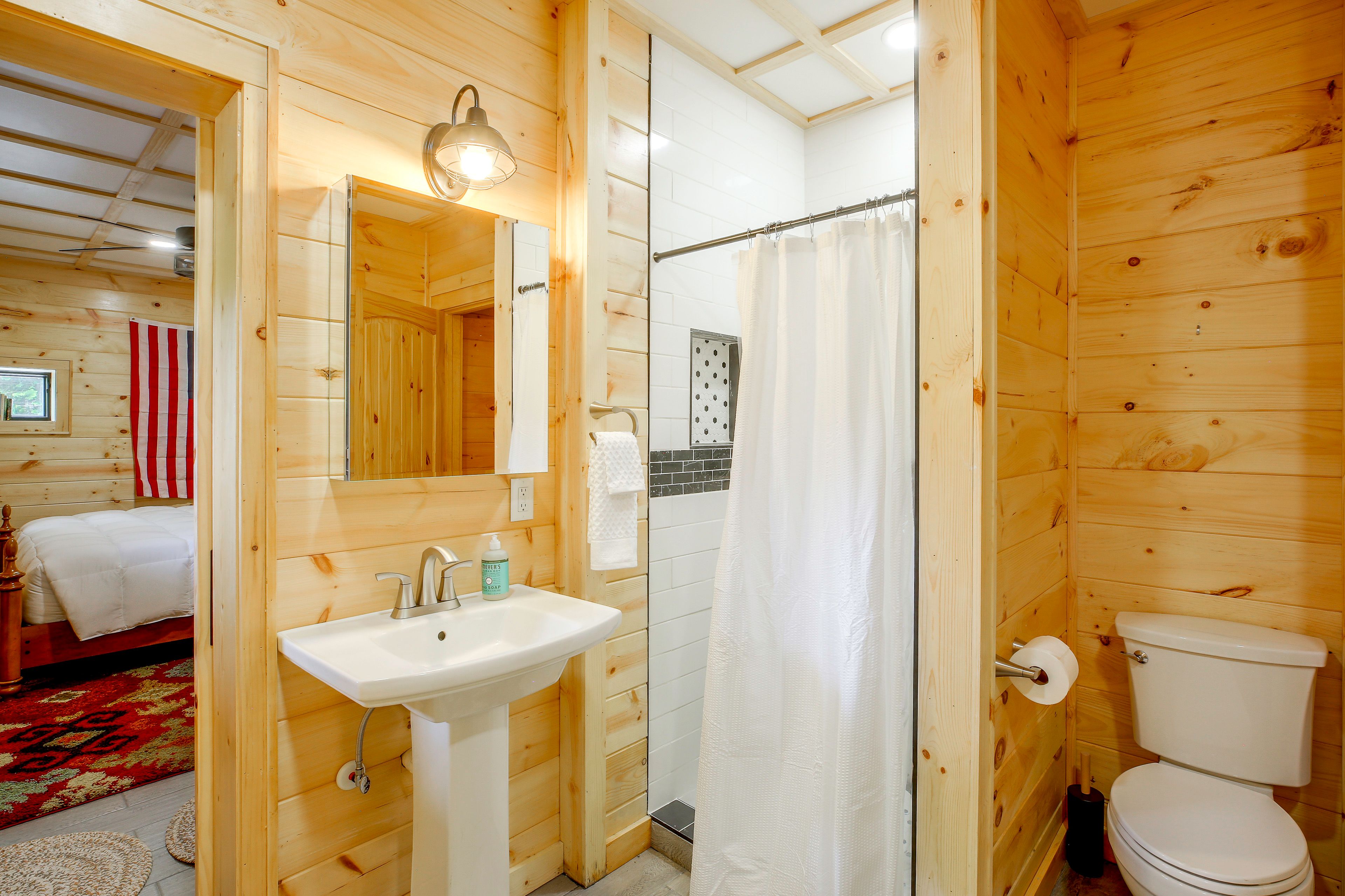 Full Bathroom | Basement Floor