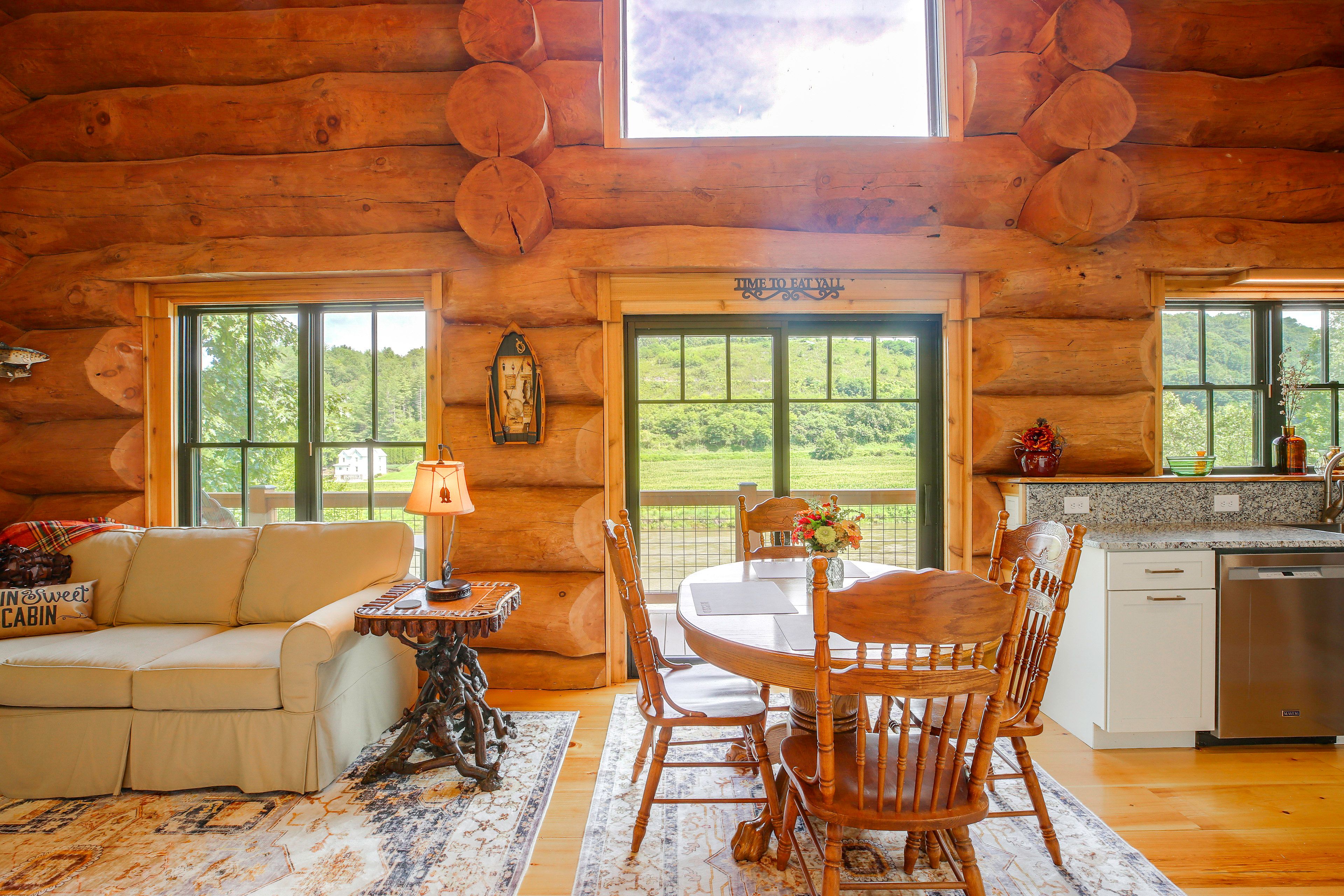 Dining Area | 1st Floor