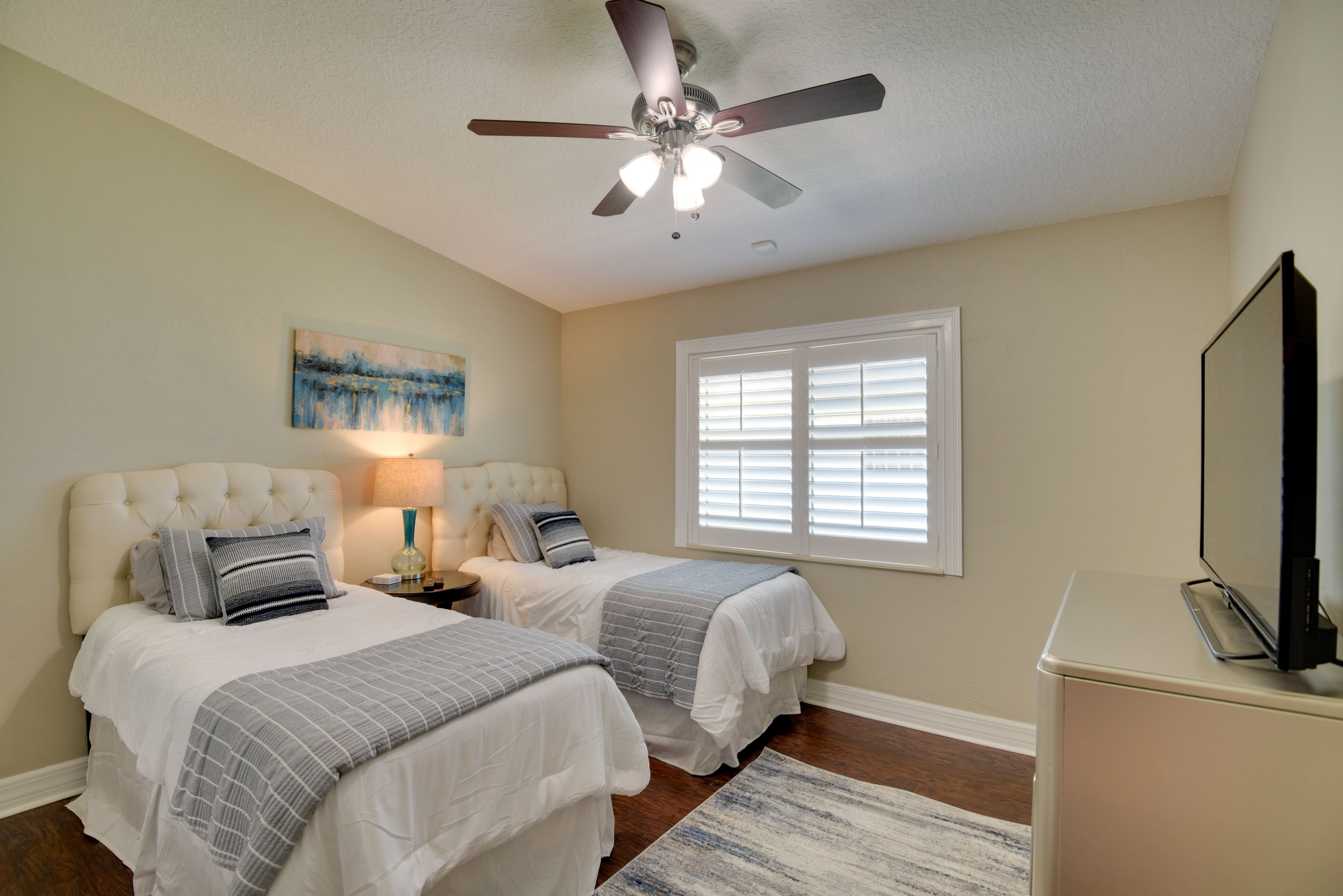 Bedroom 3 | 2 Twin Beds