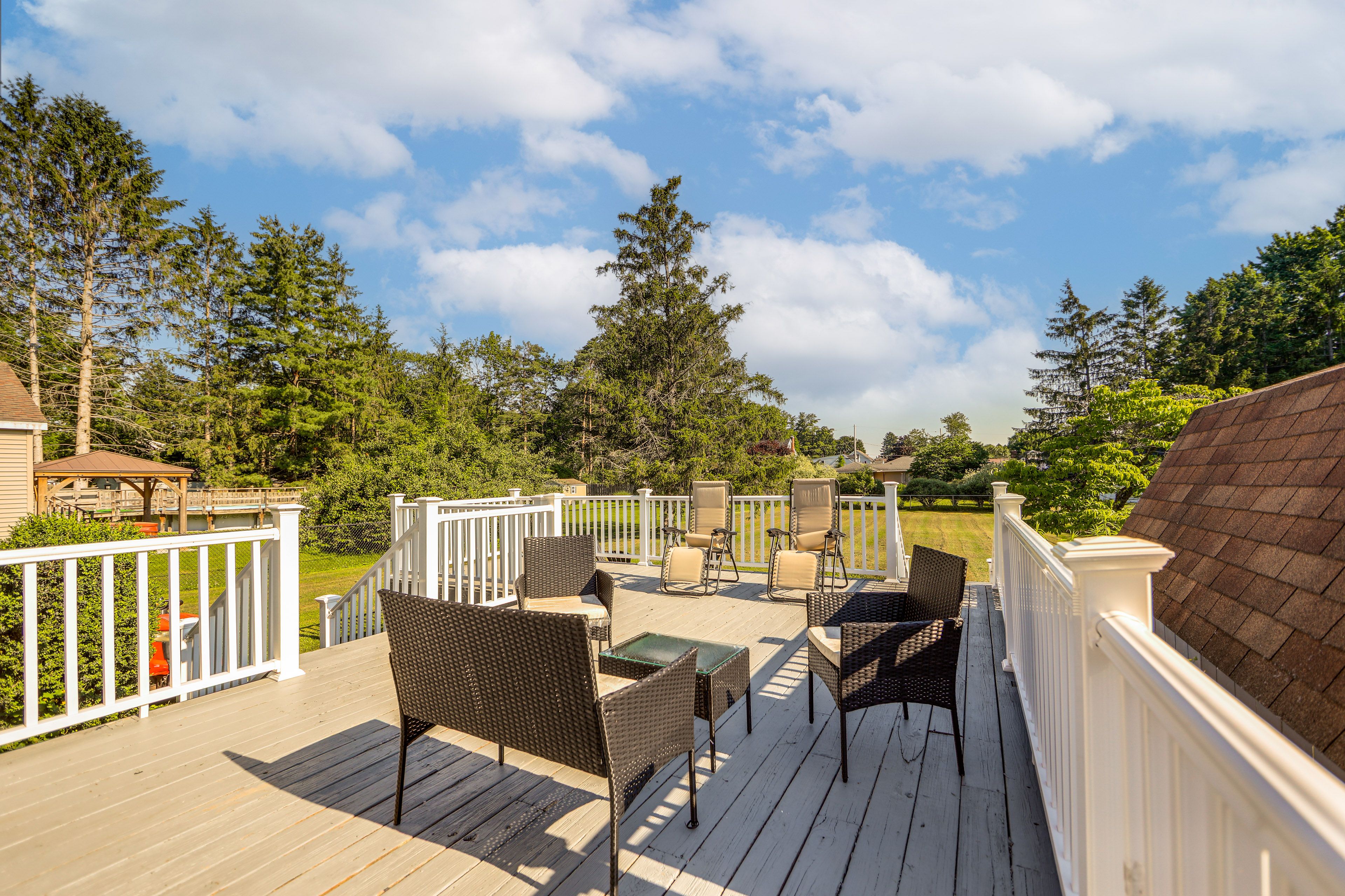Private Deck