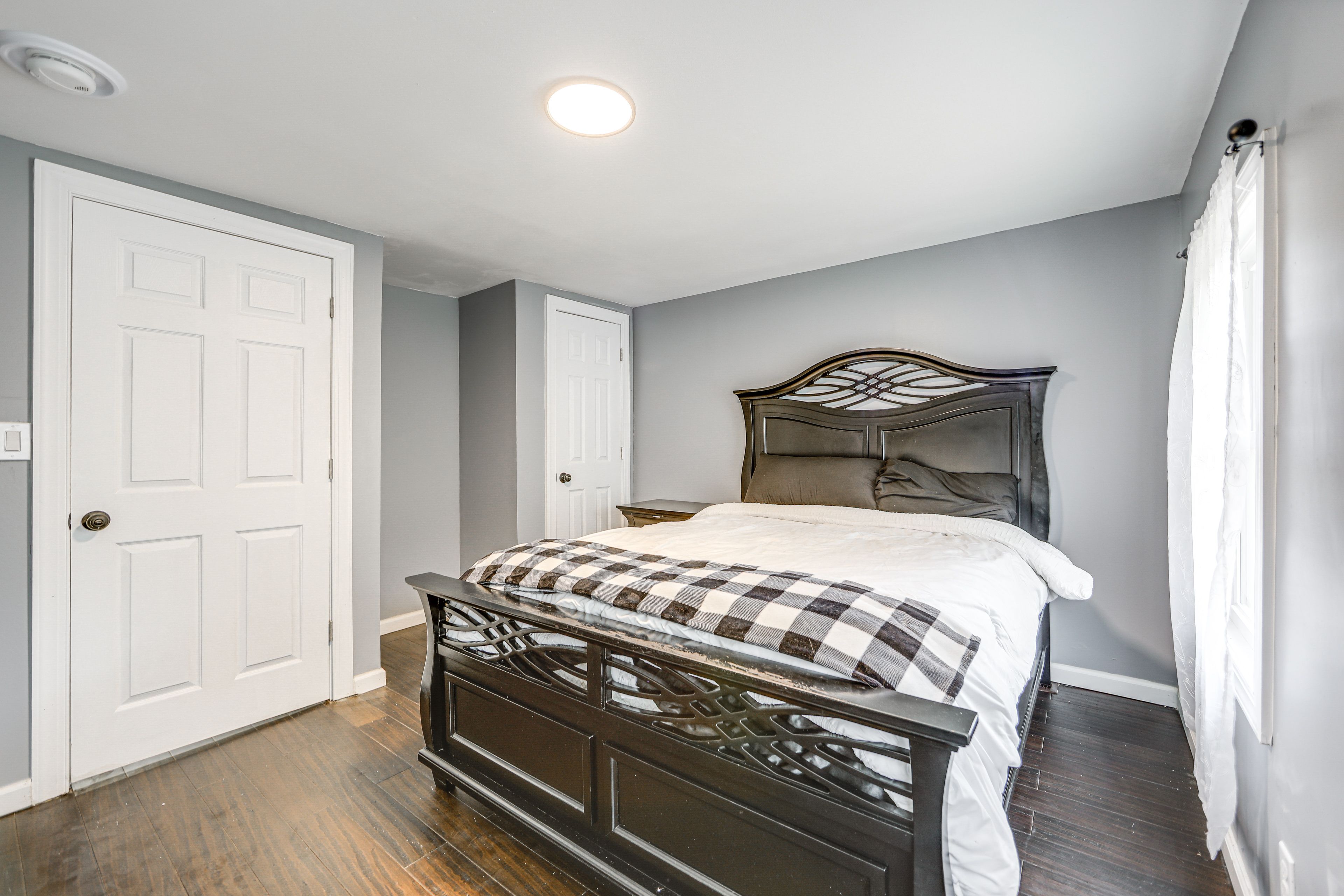 Bedroom 1 | Queen Bed | 2nd Floor
