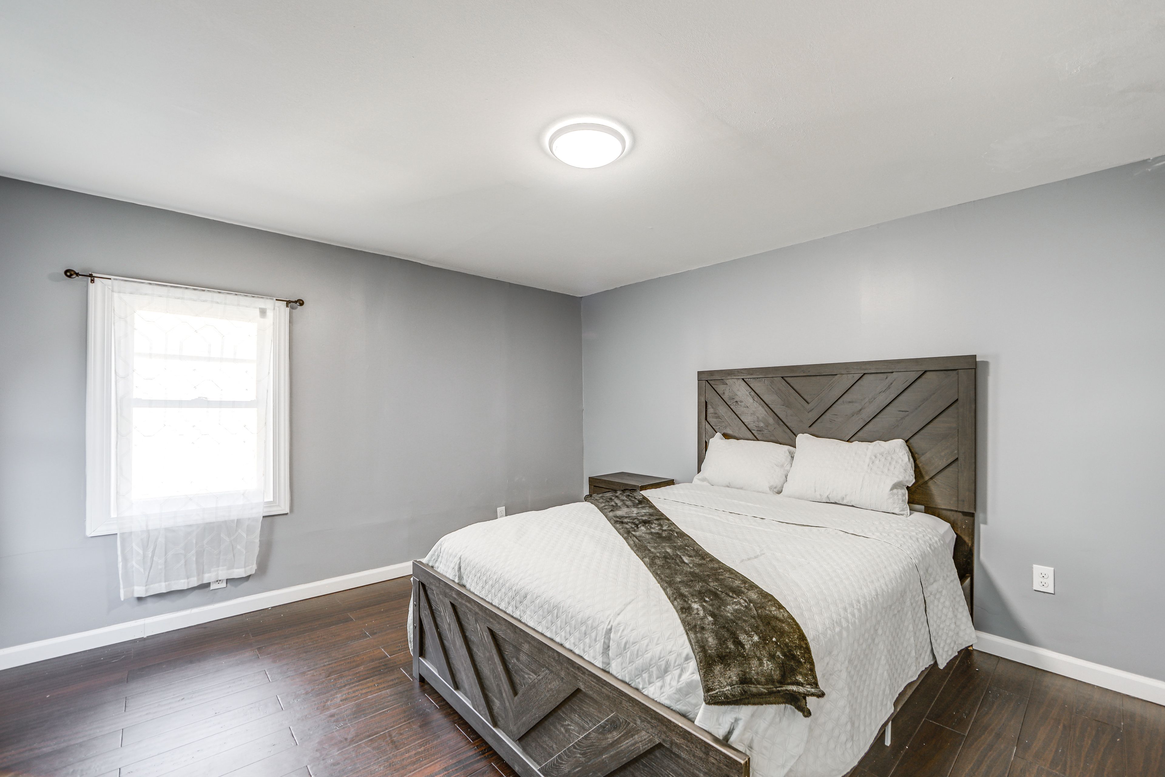 Bedroom 2 | Queen Bed | 2nd Floor