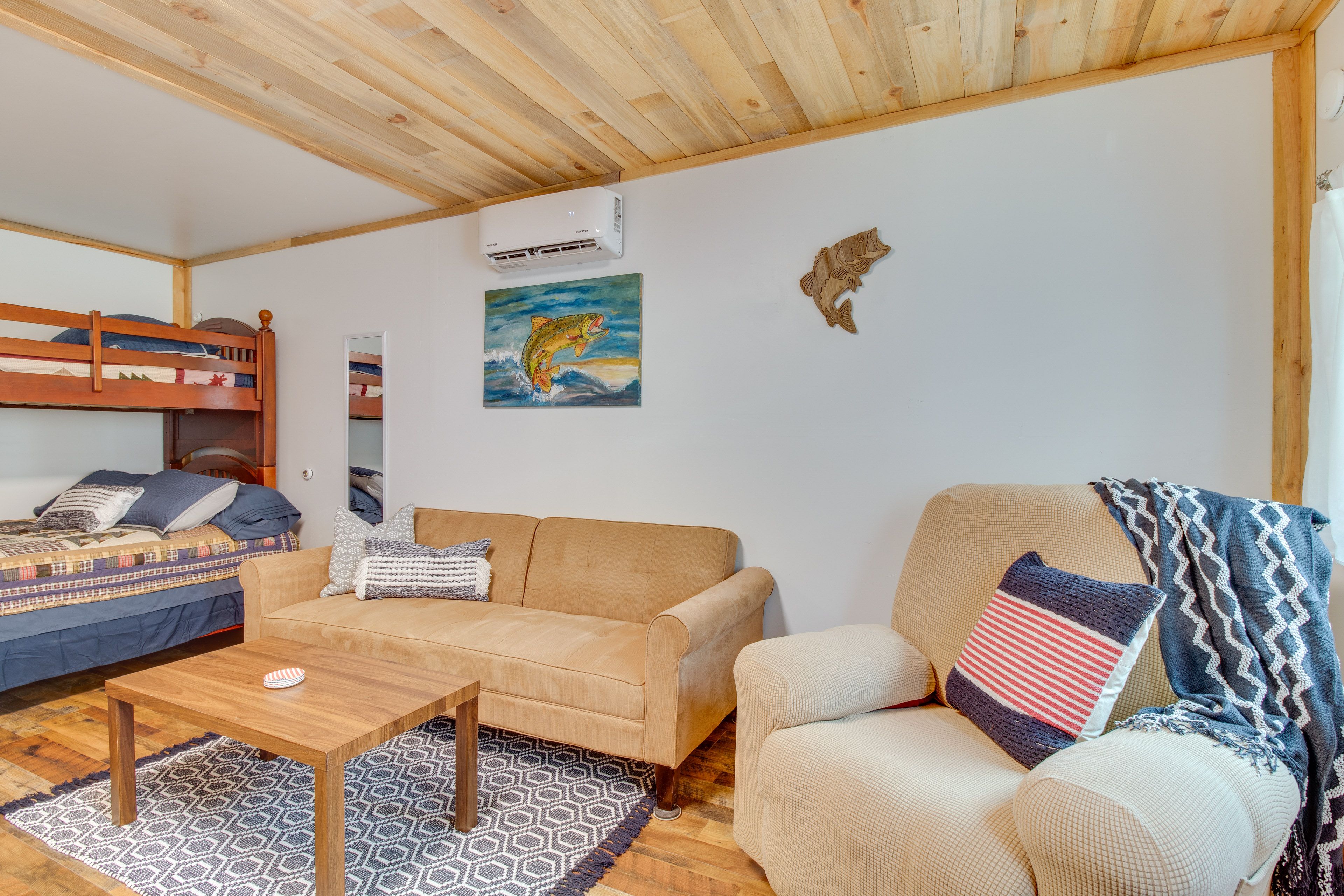 Bedroom 2 (Studio Suite 2) | Living Area | Futon