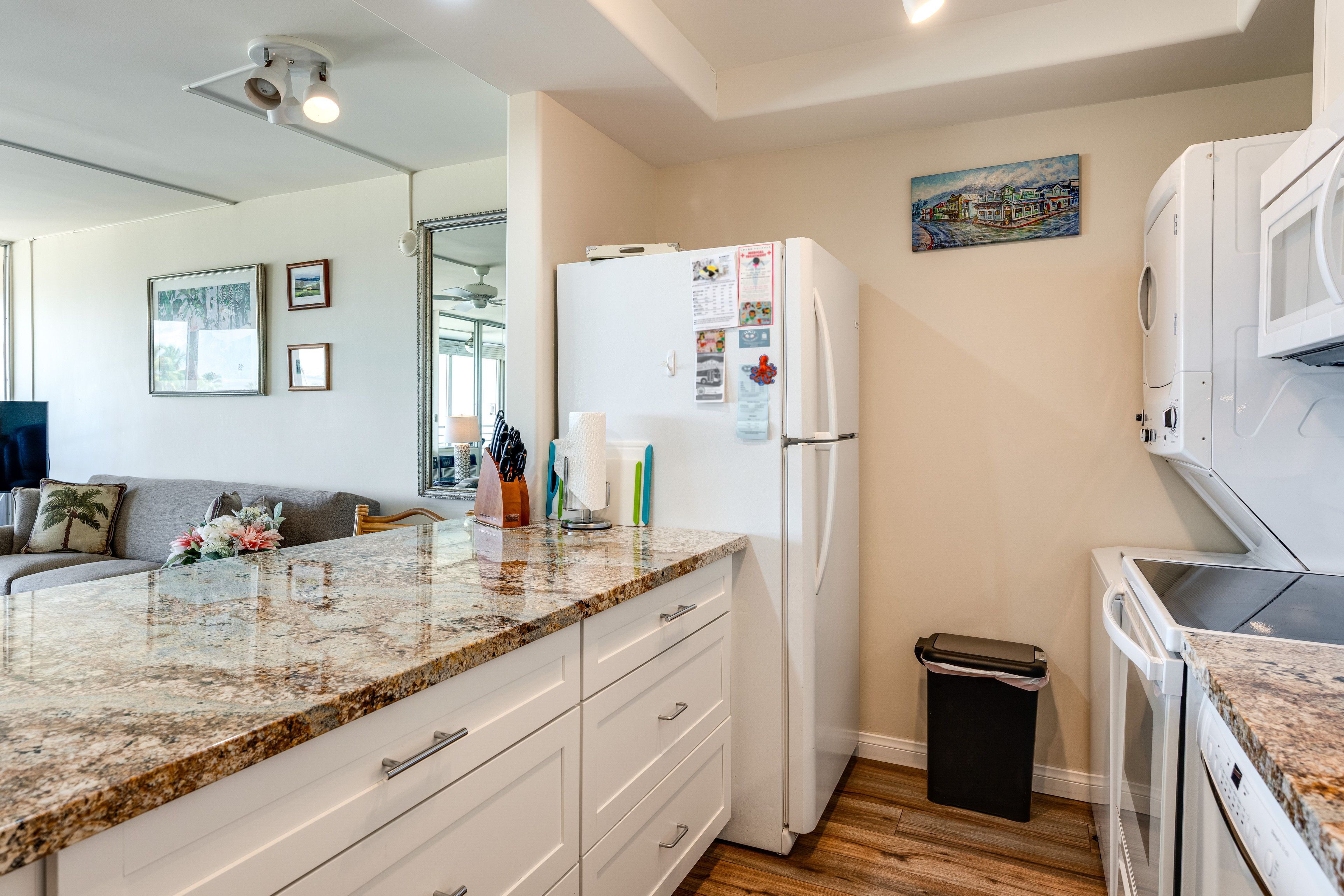 Kitchen | Washer/Dryer