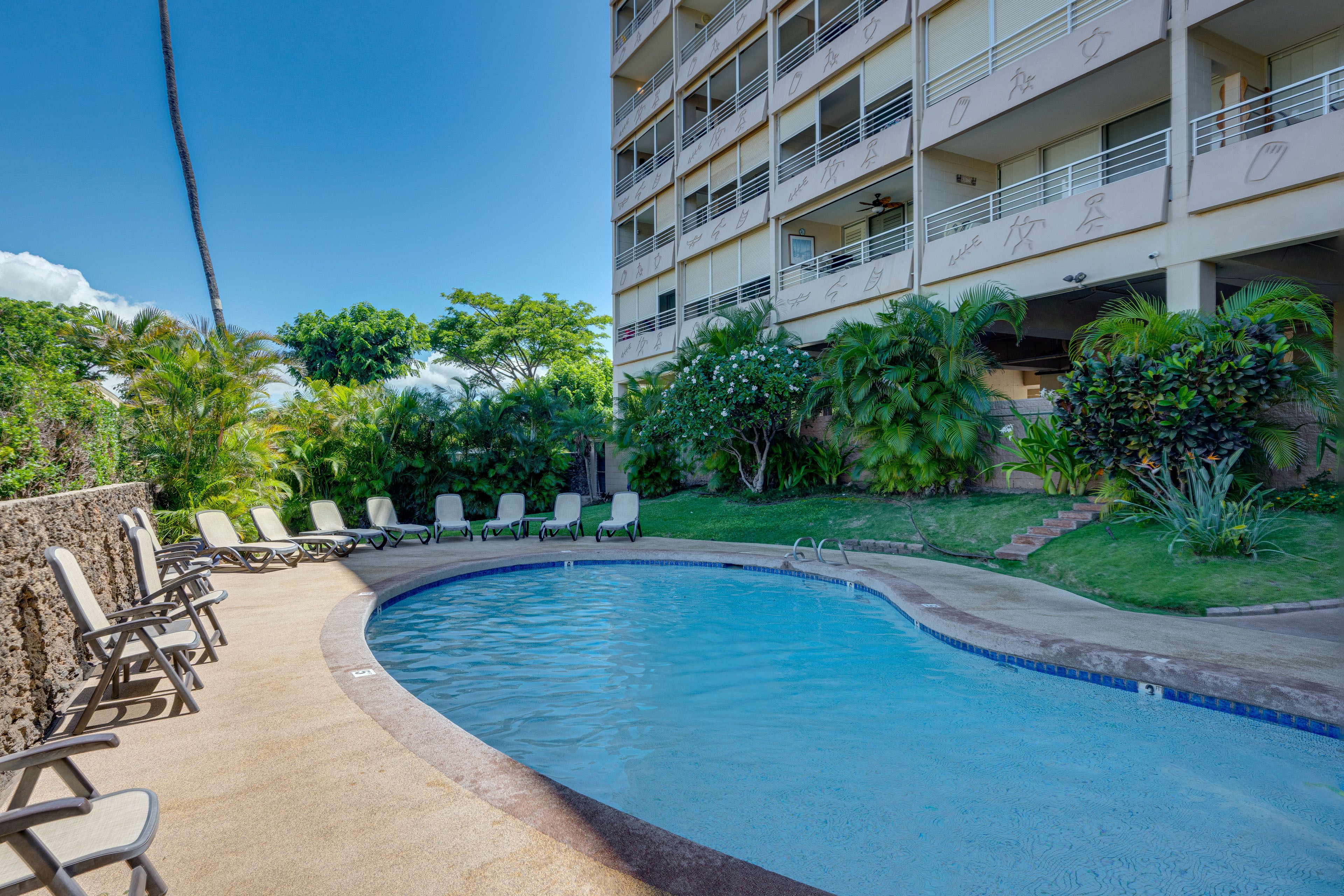 Kamaole Beach Royale | Community Pool