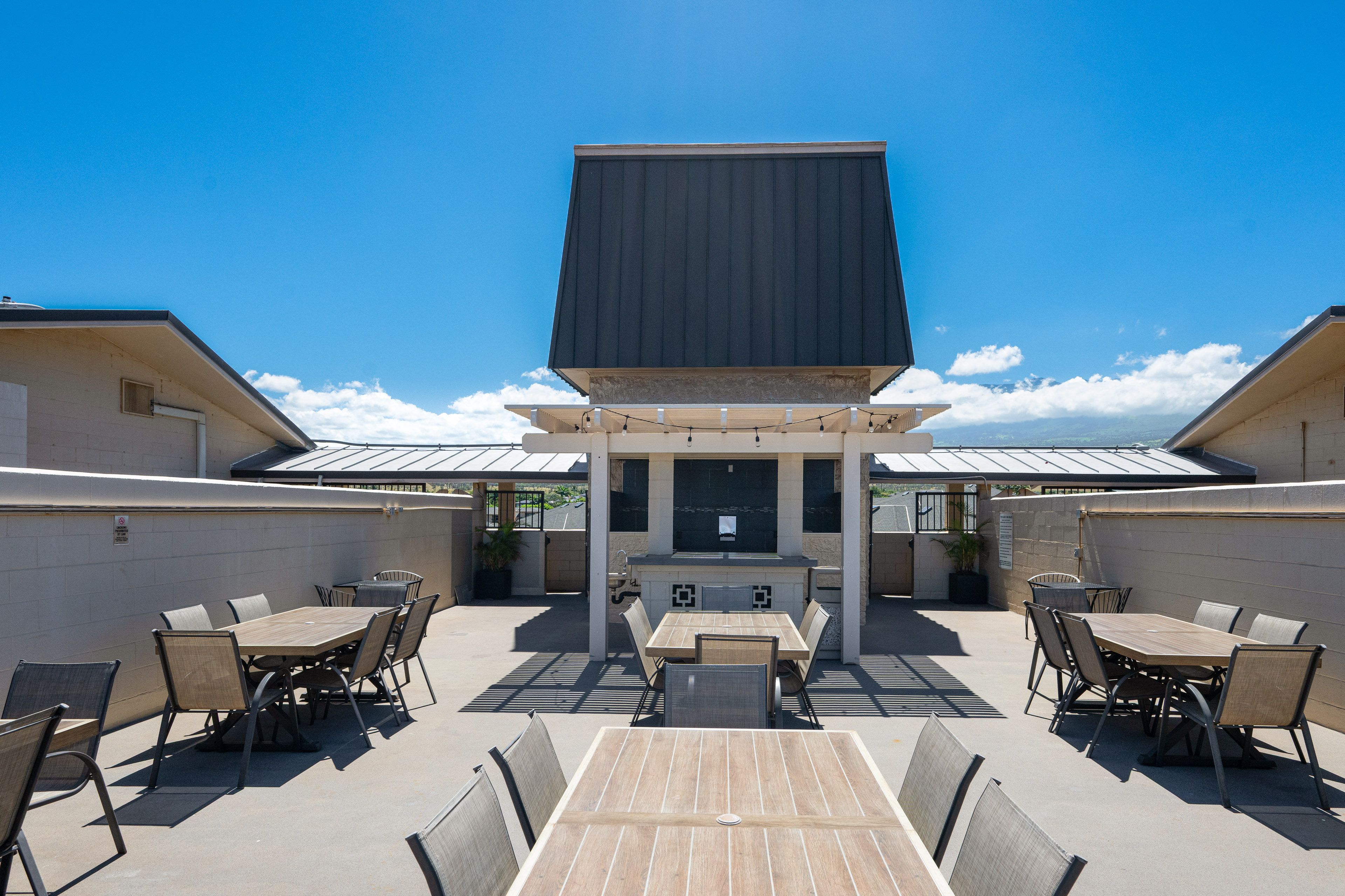 Kamaole Beach Royale | 7th-Floor BBQ Area