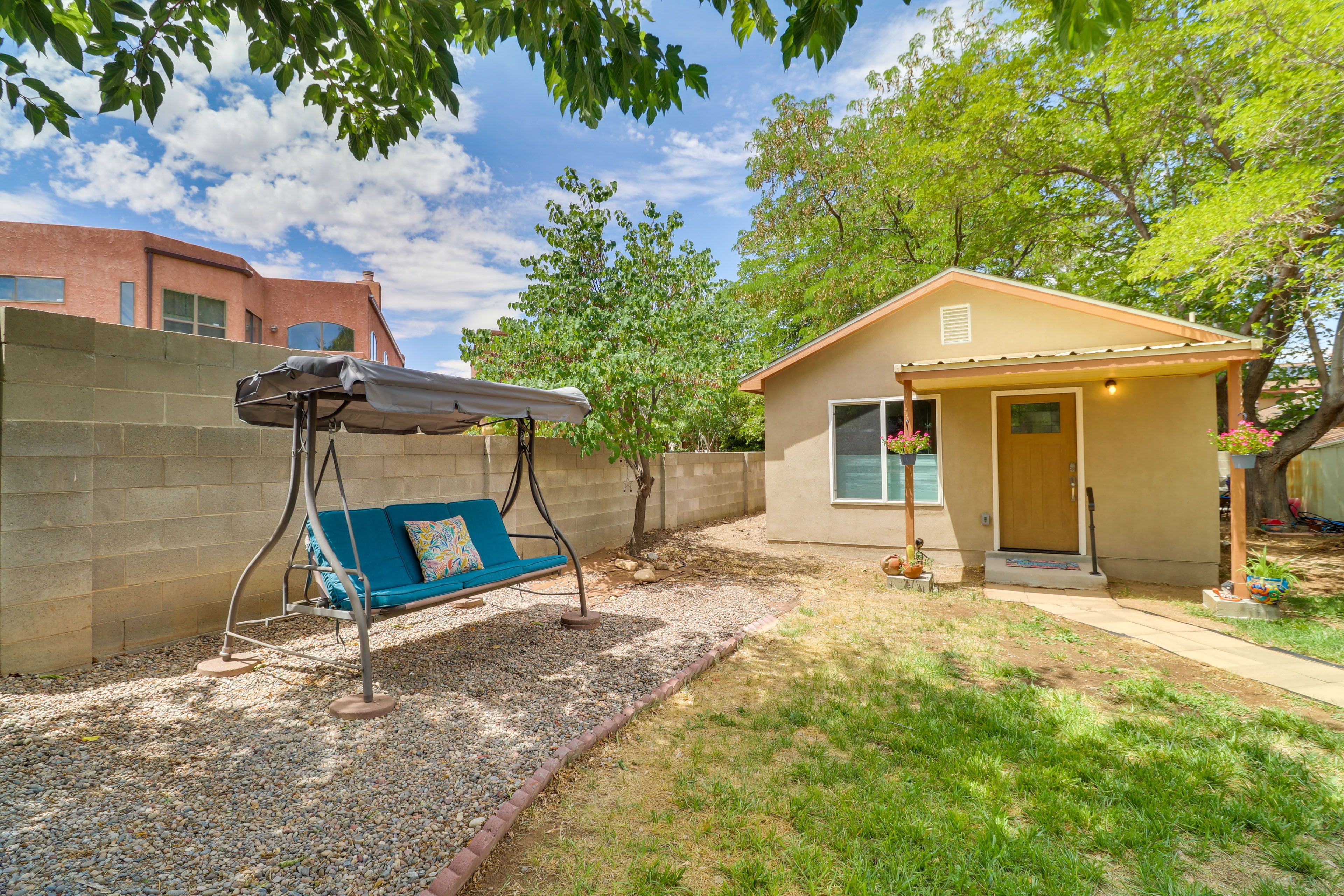 Albuquerque Vacation Rental | 1BR | 1BA | 480 Sq Ft