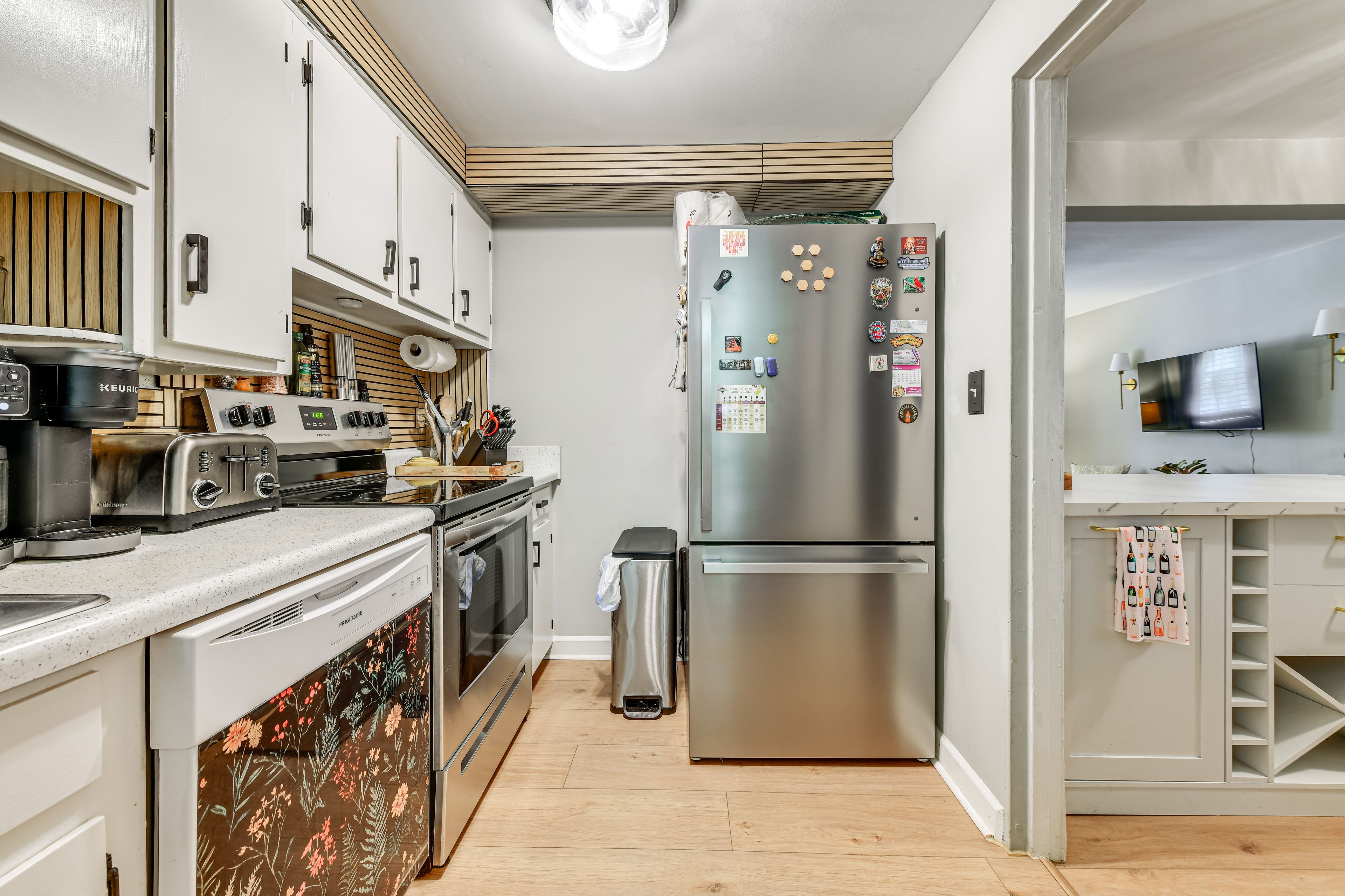 Kitchen | Main Level