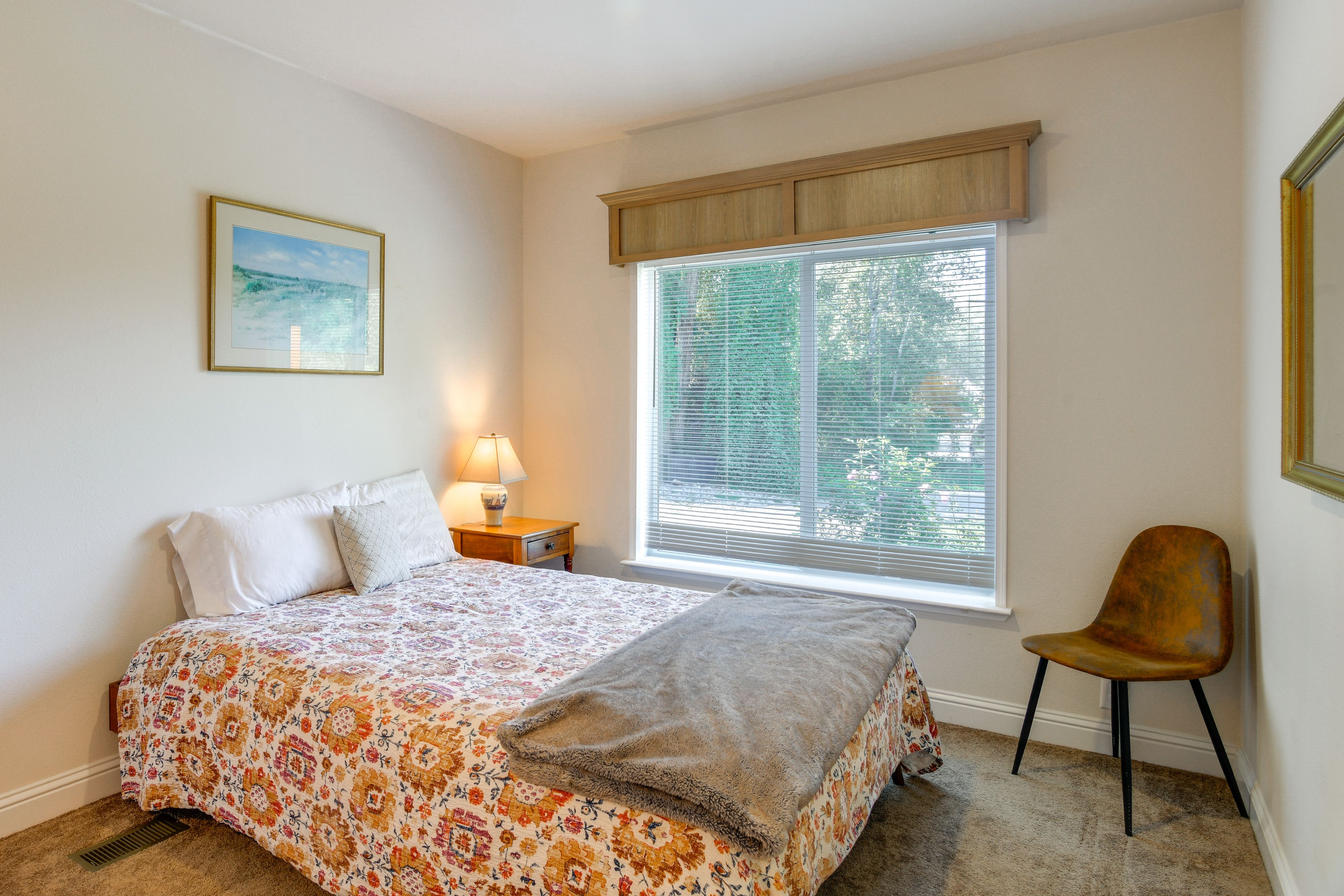 Bedroom 3 | Queen Bed