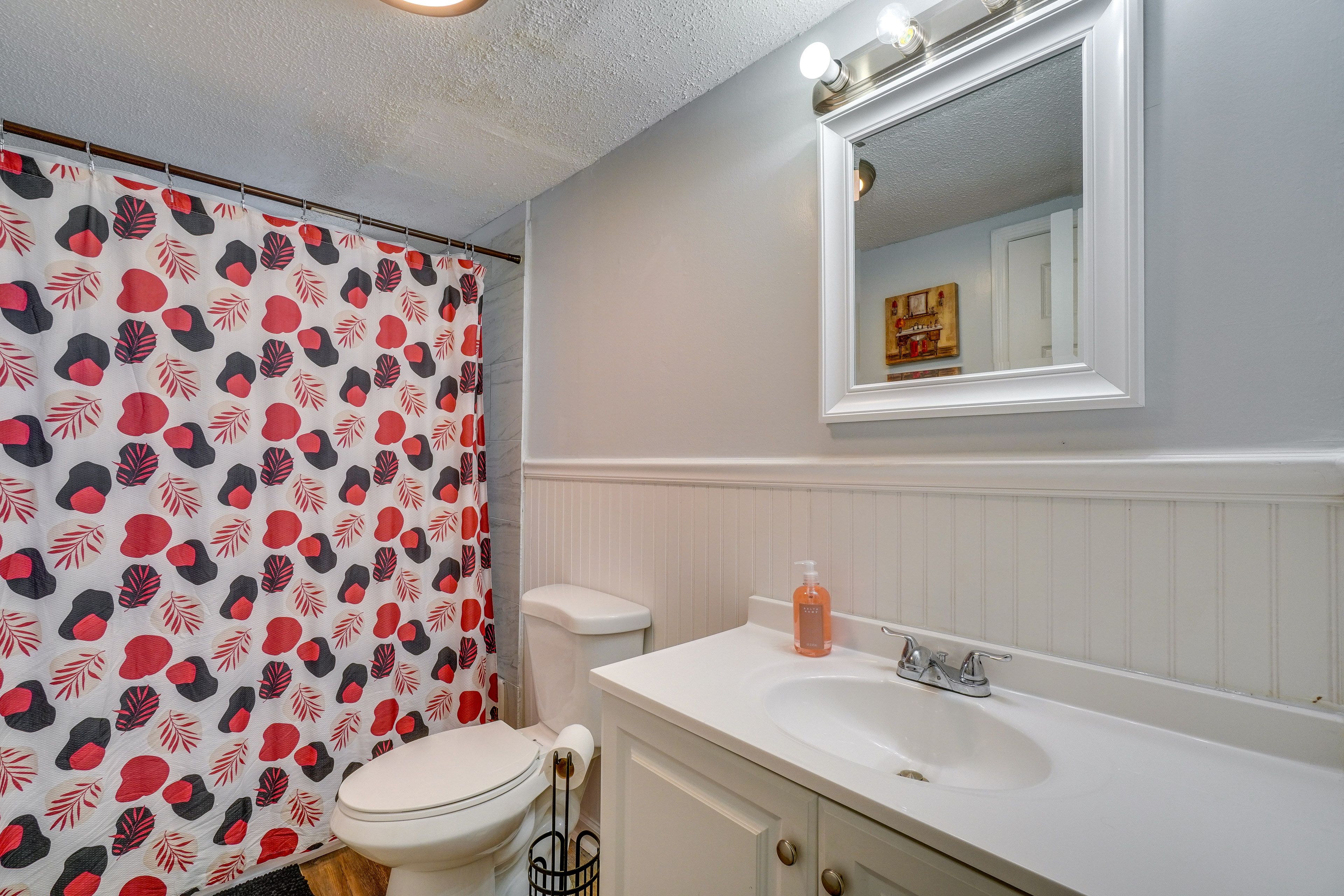 Full Bathroom