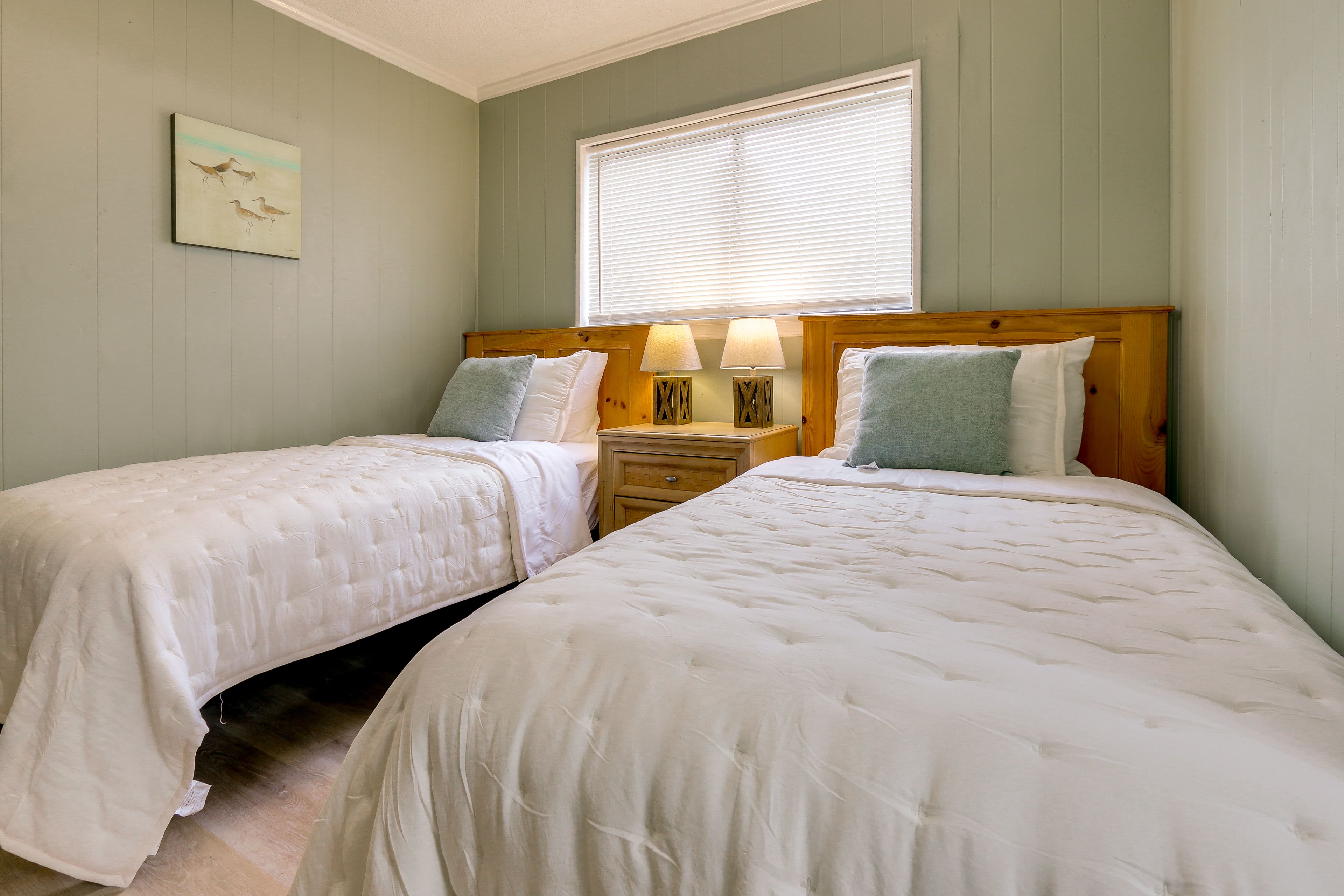 Bedroom 2 | 2 Twin Beds