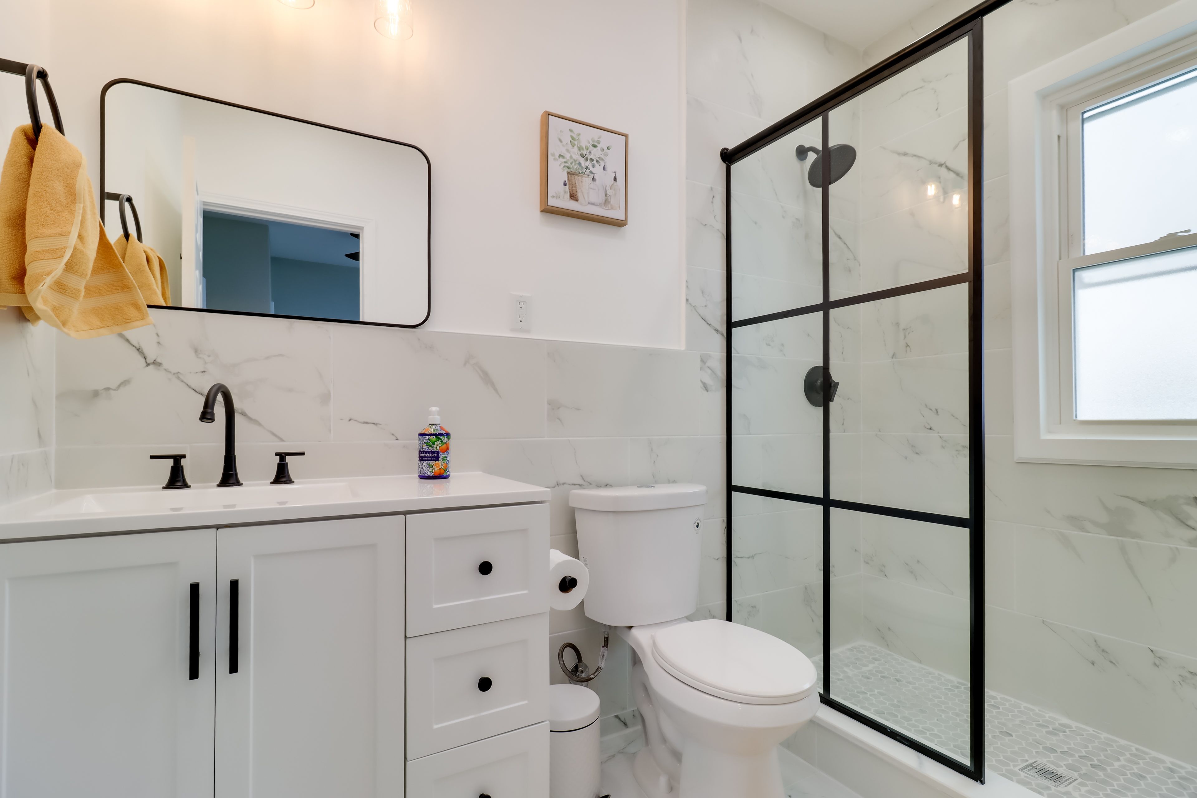 Unit 2 | En-Suite Bathroom | Main Level