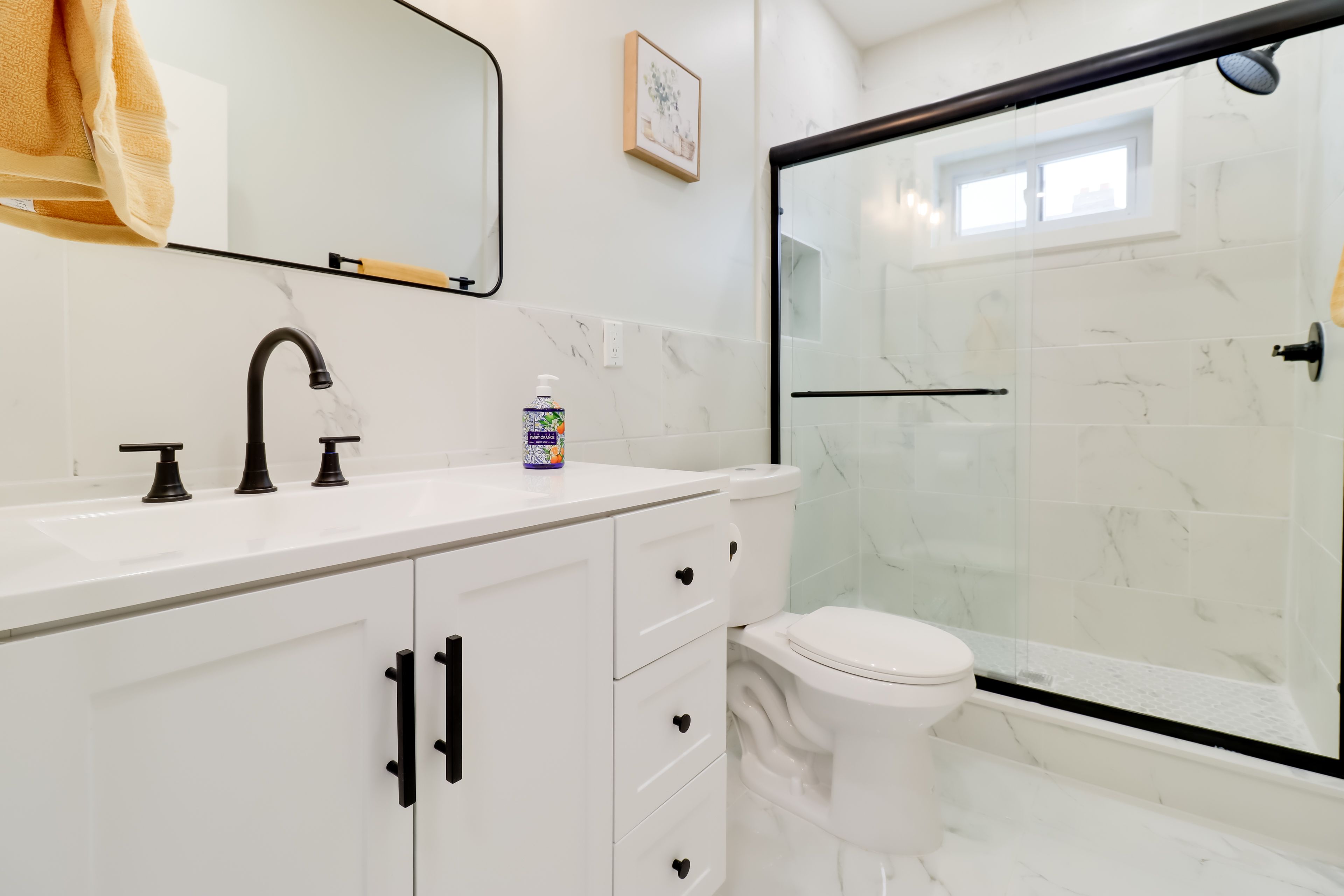 Unit 2 | Full Bathroom | Main Level