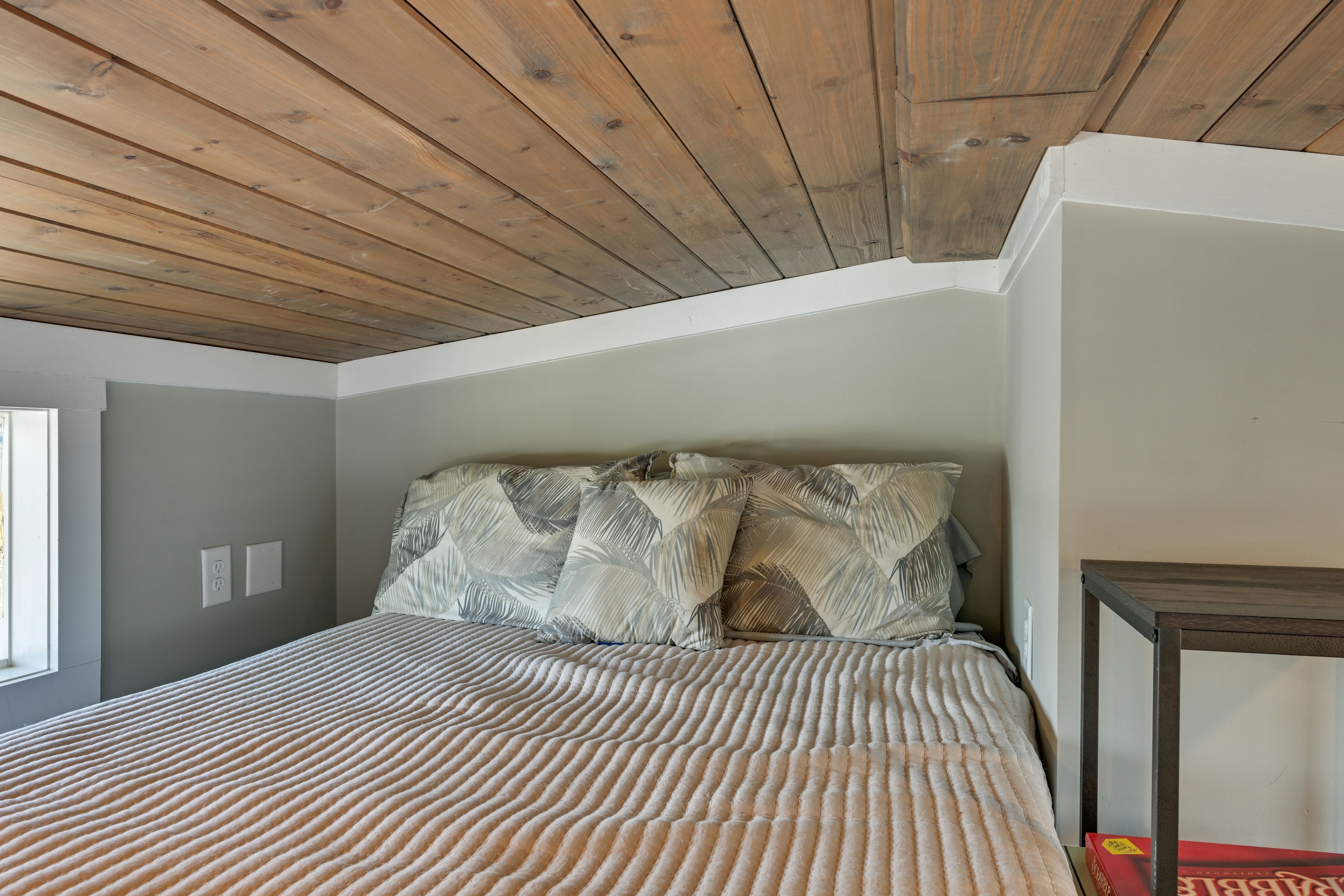 Bedroom 2 (Loft) | Queen Bed | 2nd Floor