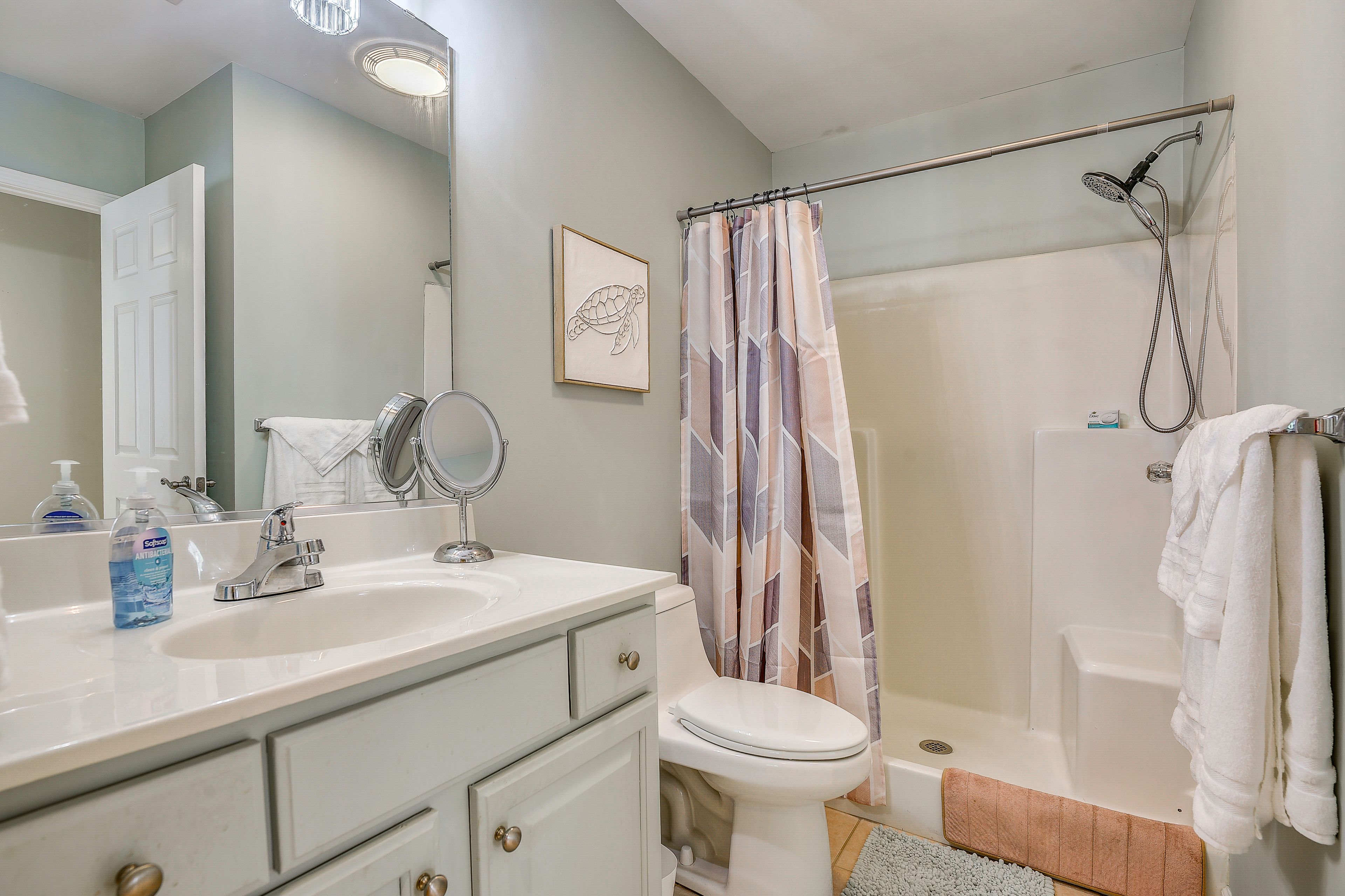 Full Bathroom