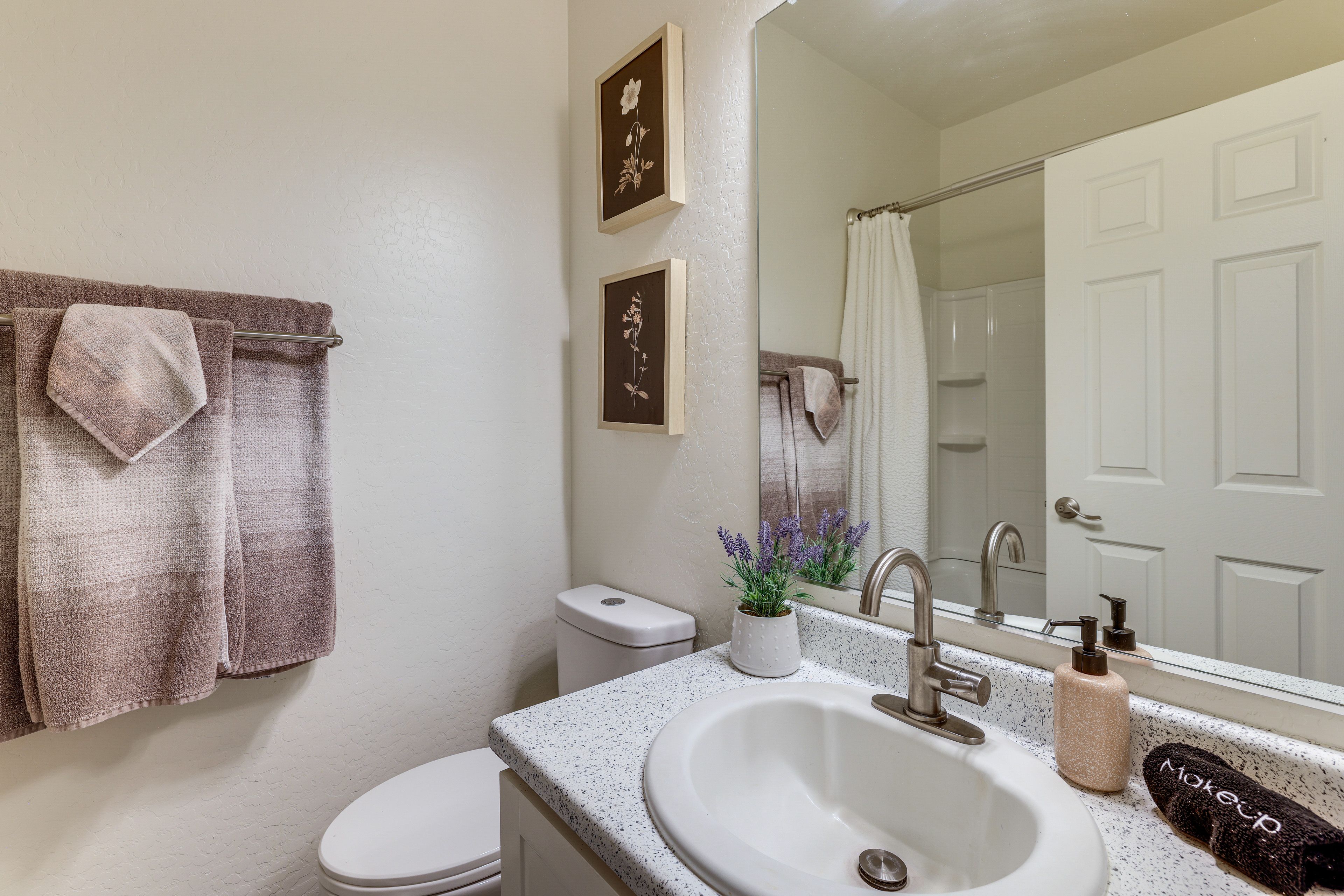 Full Bathroom