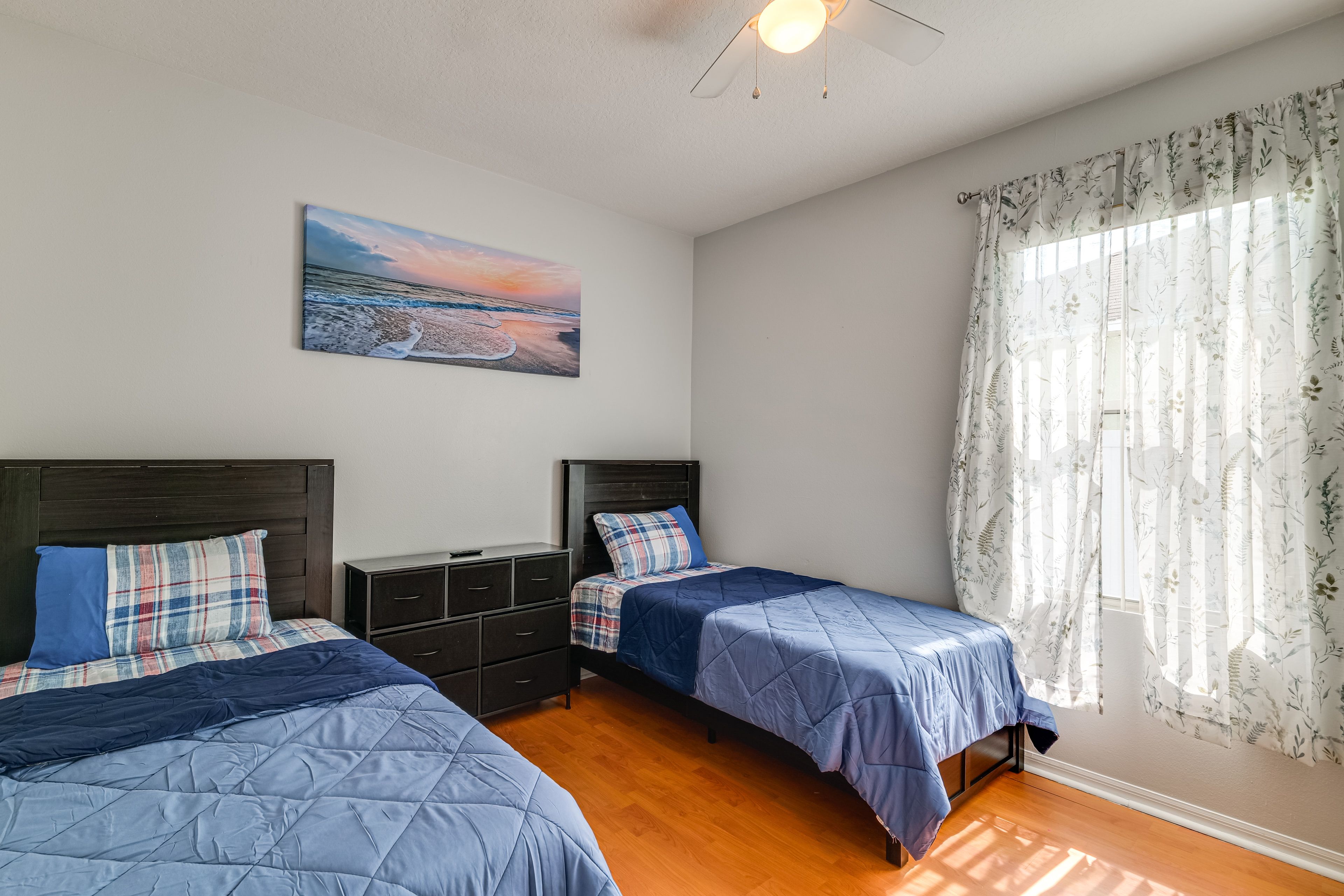 Bedroom 4 | 2 Twin Beds