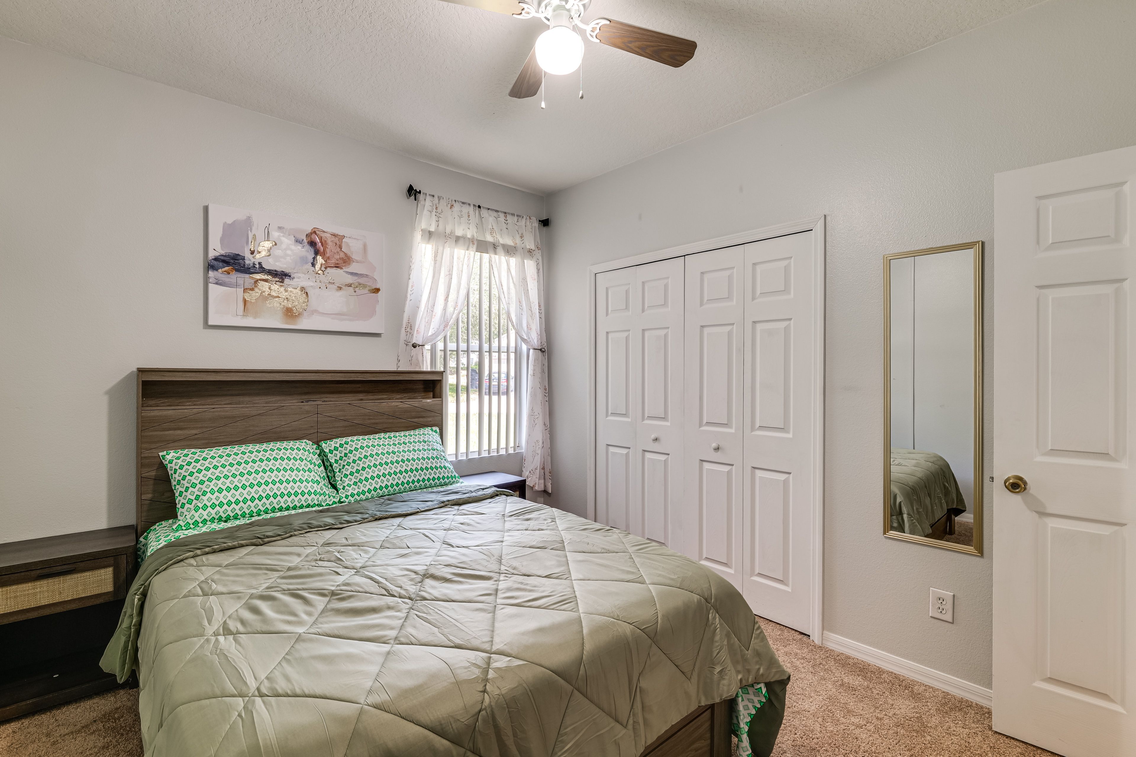 Bedroom 3 | Queen Bed
