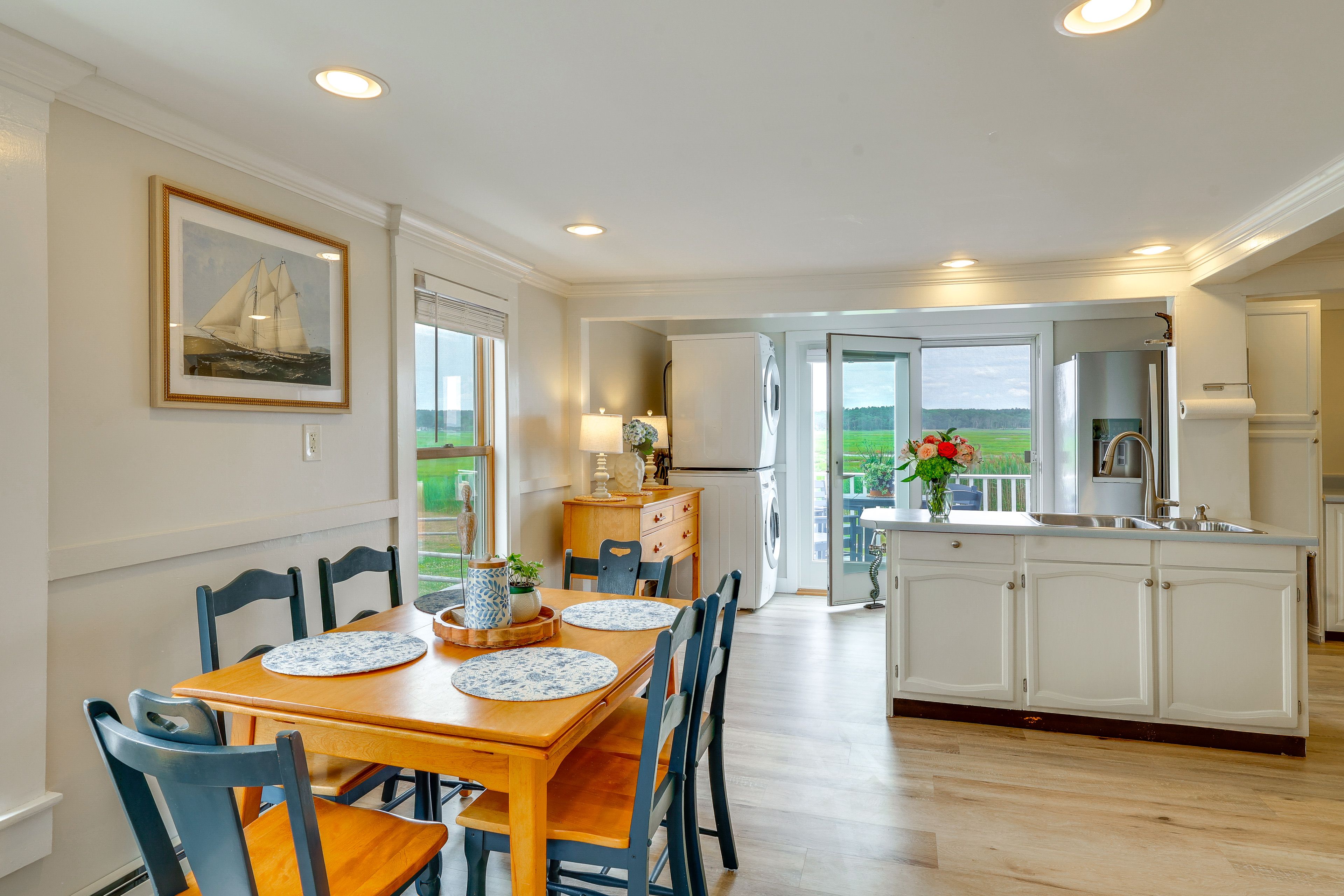 Dining Table | Kitchen | Laundry