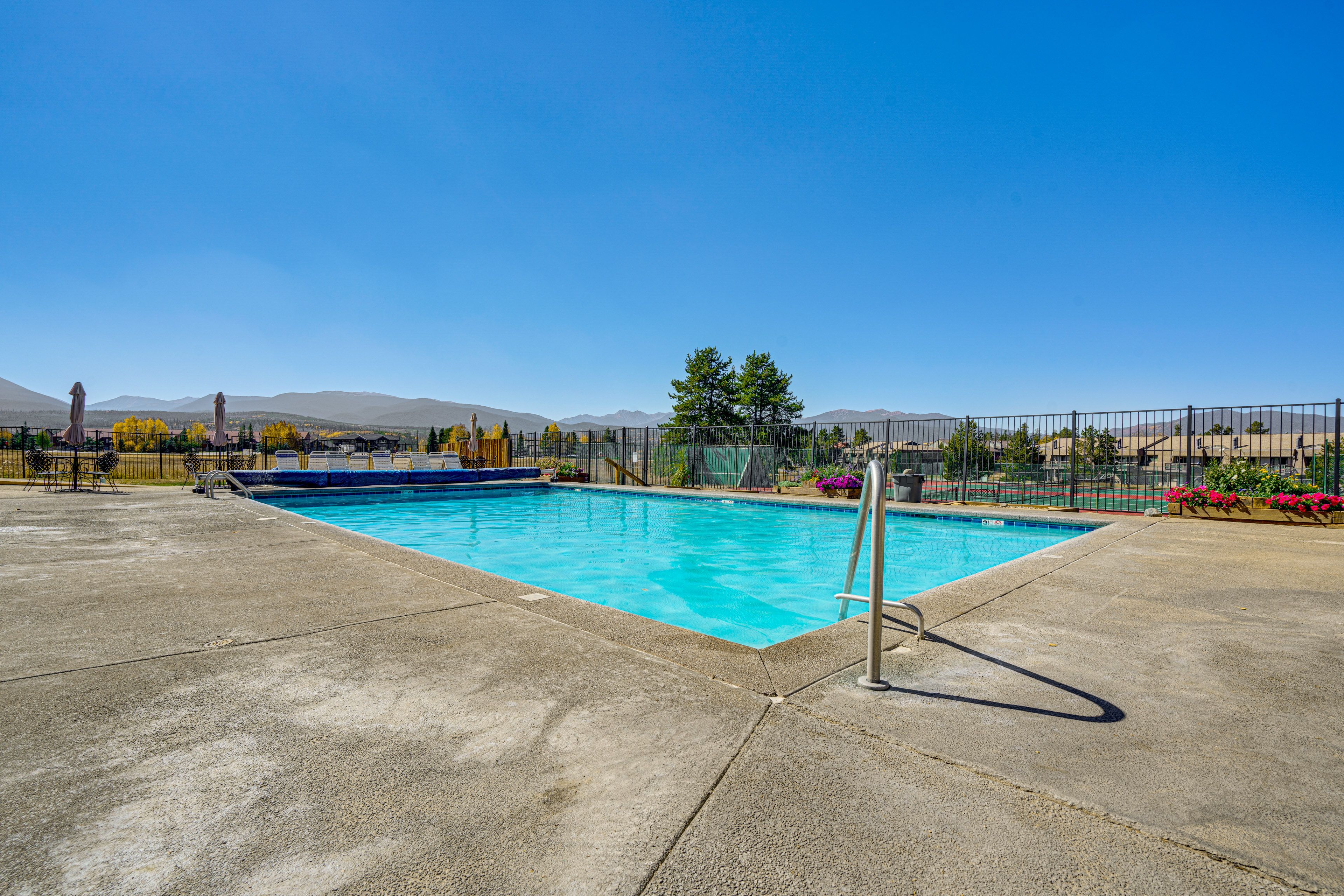 Fraser Vacation Rental | 2BR | 2BA | 900 Sq Ft