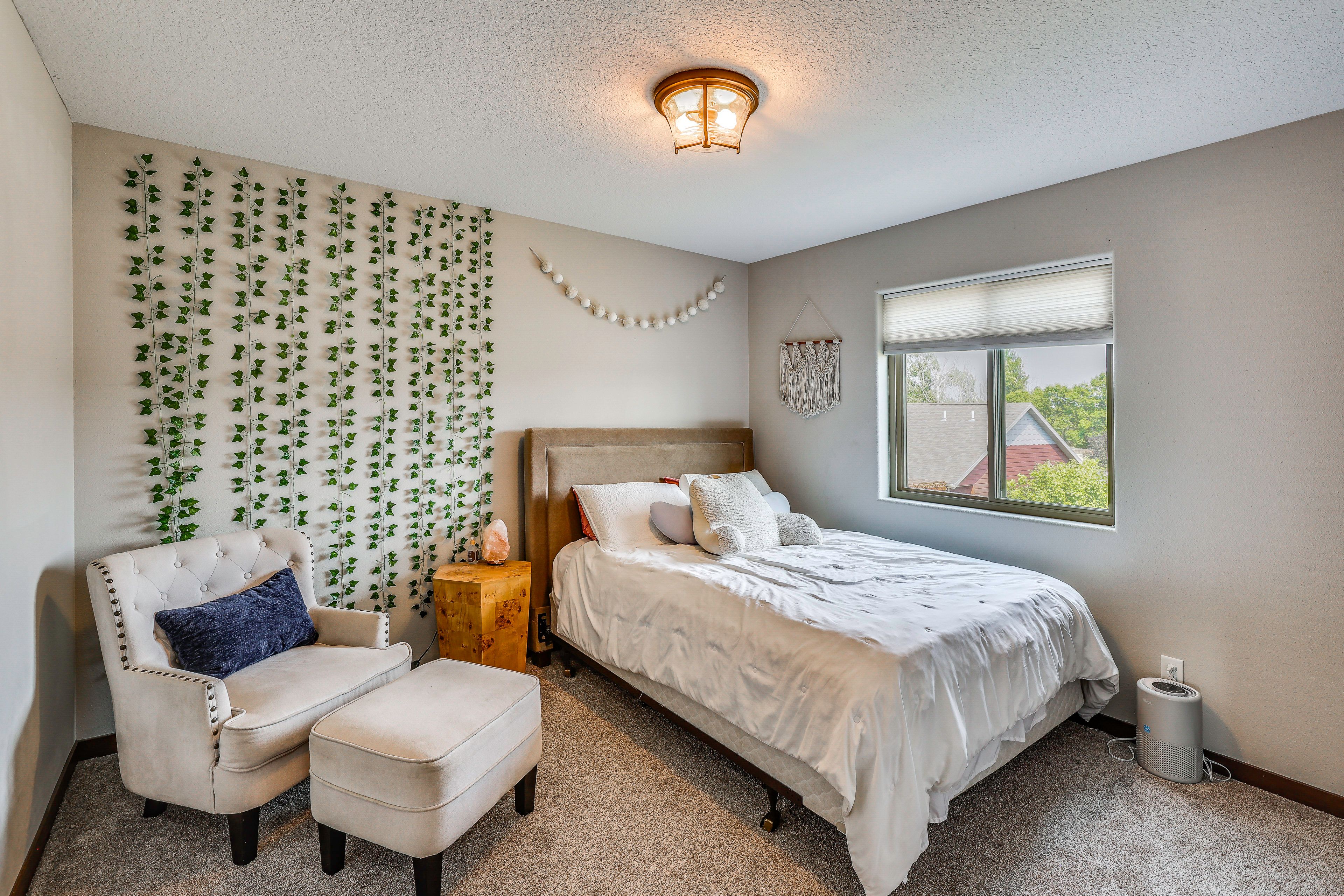 Bedroom 3 | 2nd Floor | Queen Bed