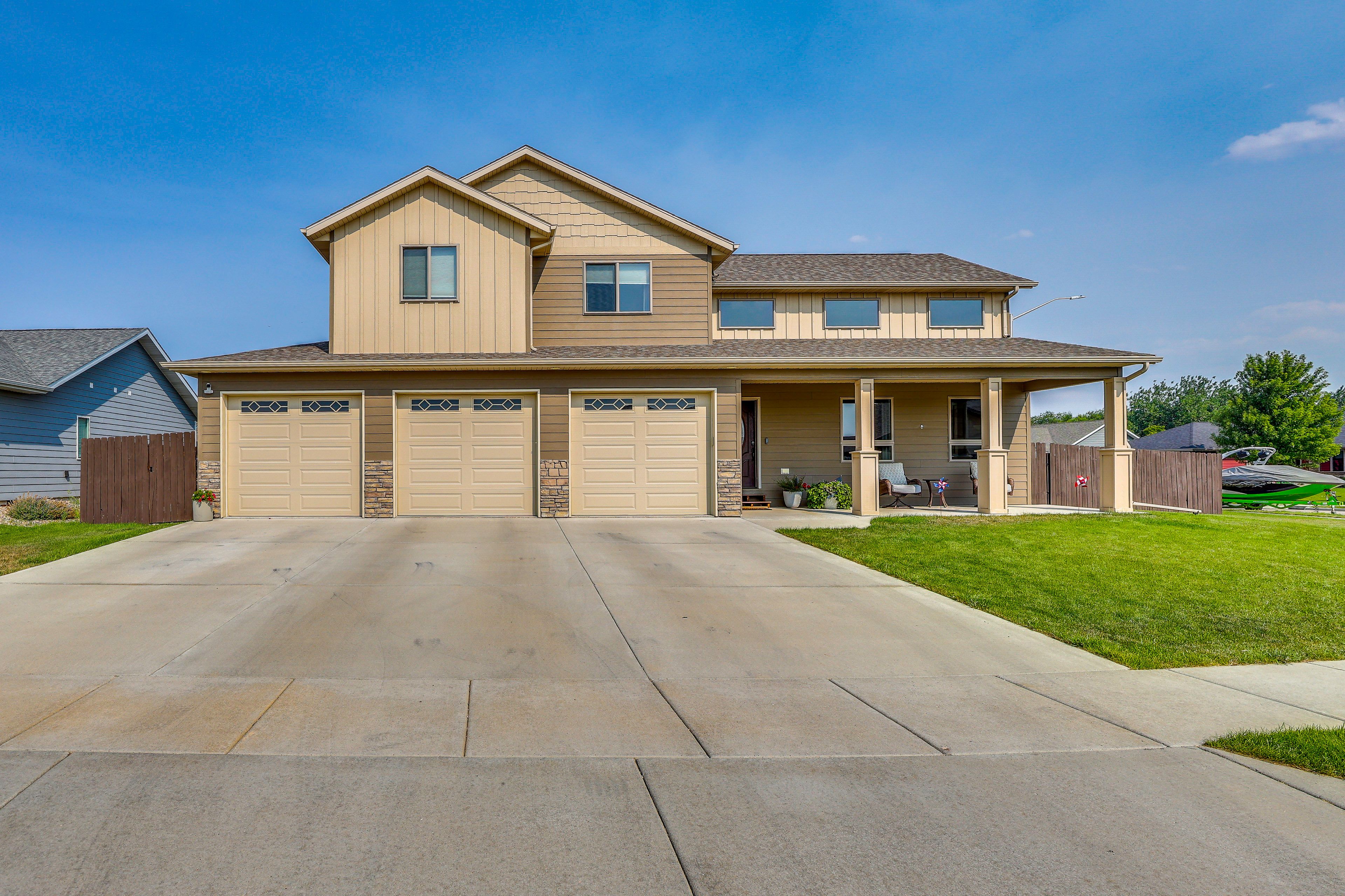 Property Exterior | Furnished Patio & Porch