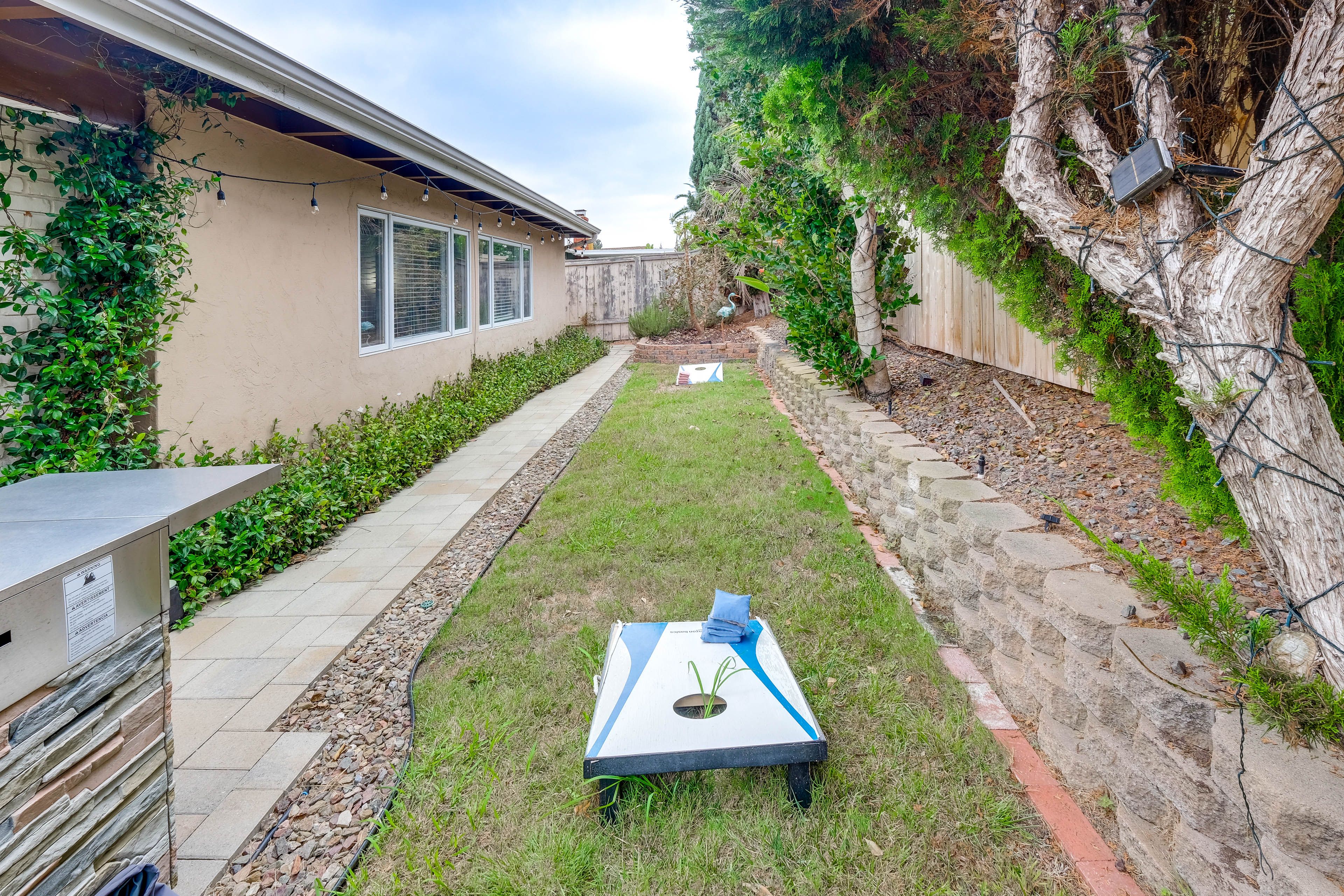 Private Yard | Furnished Patio | Private Hot Tub